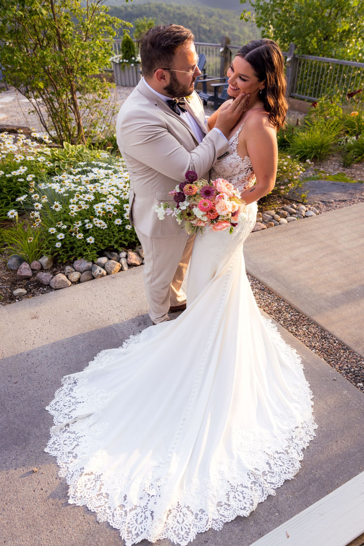 Wedding & Lifestyle Photographer | Tim gowling Photography | Ottawa's Cliffside Wedding Venue Le Belvédère