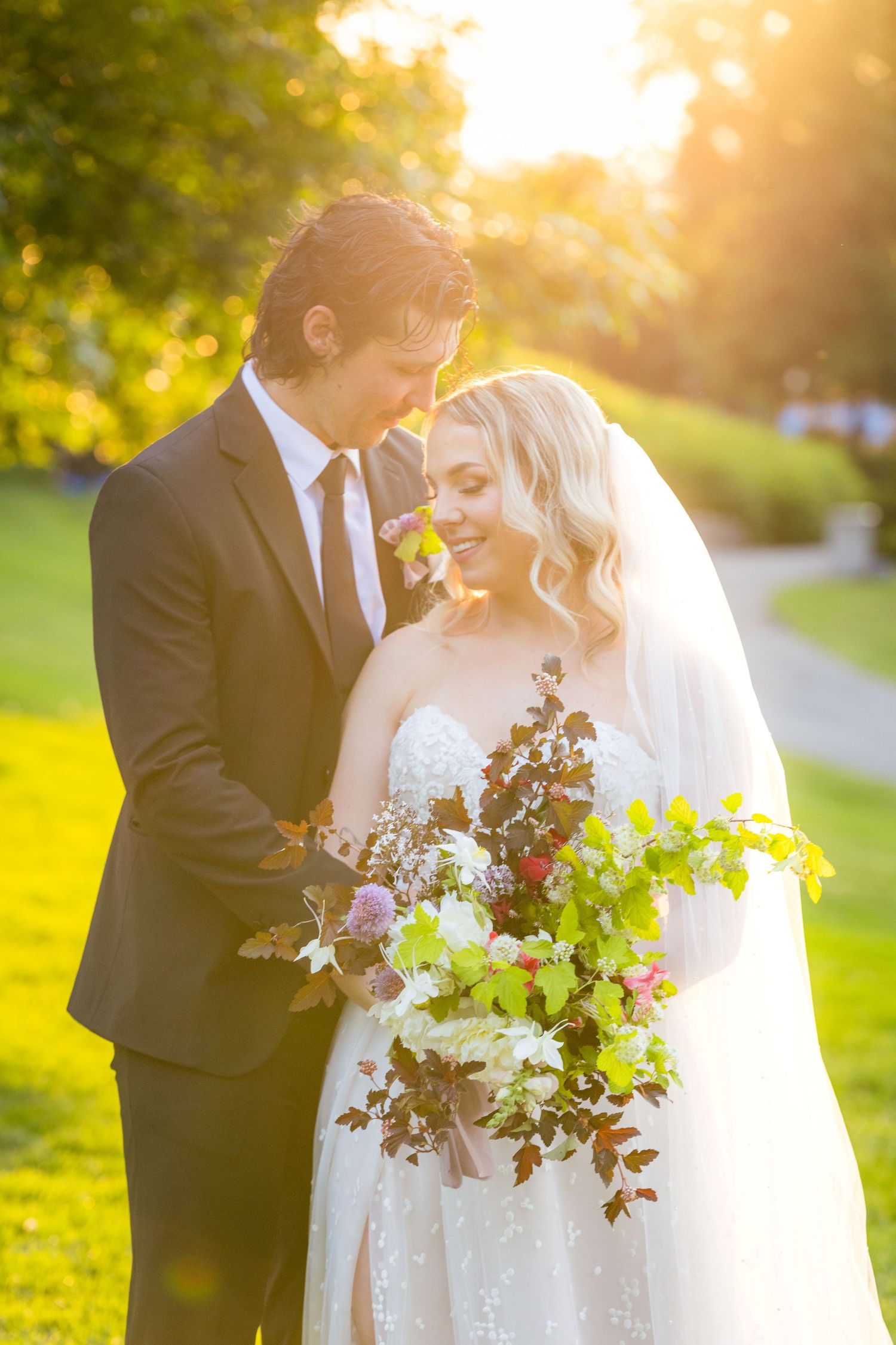 Wedding Photographer Ottawa Ontario | Leading into Major's Hill Park, Ottawa, Ontario