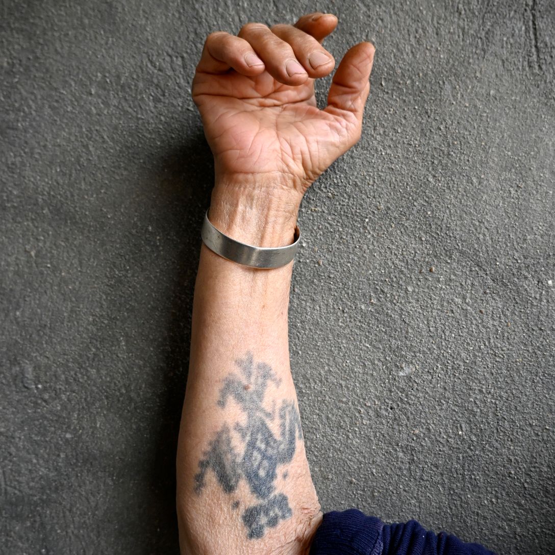 Face interne d'un bras tatoué d'une femme de Gafsa - Tunisie 2025