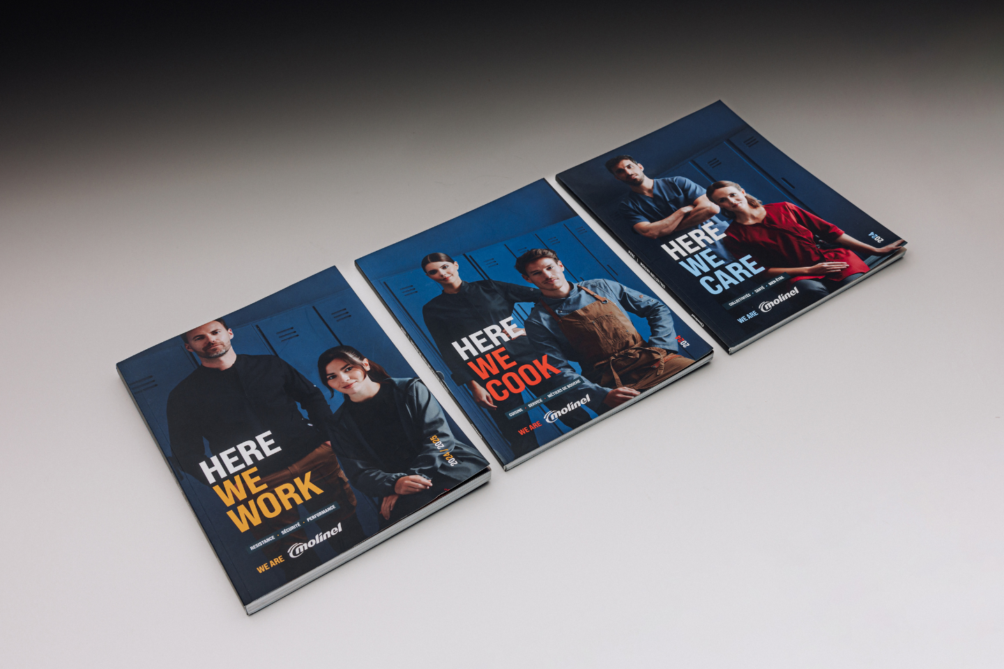 Mockup des trois catalogues de Molinel en diagonale
