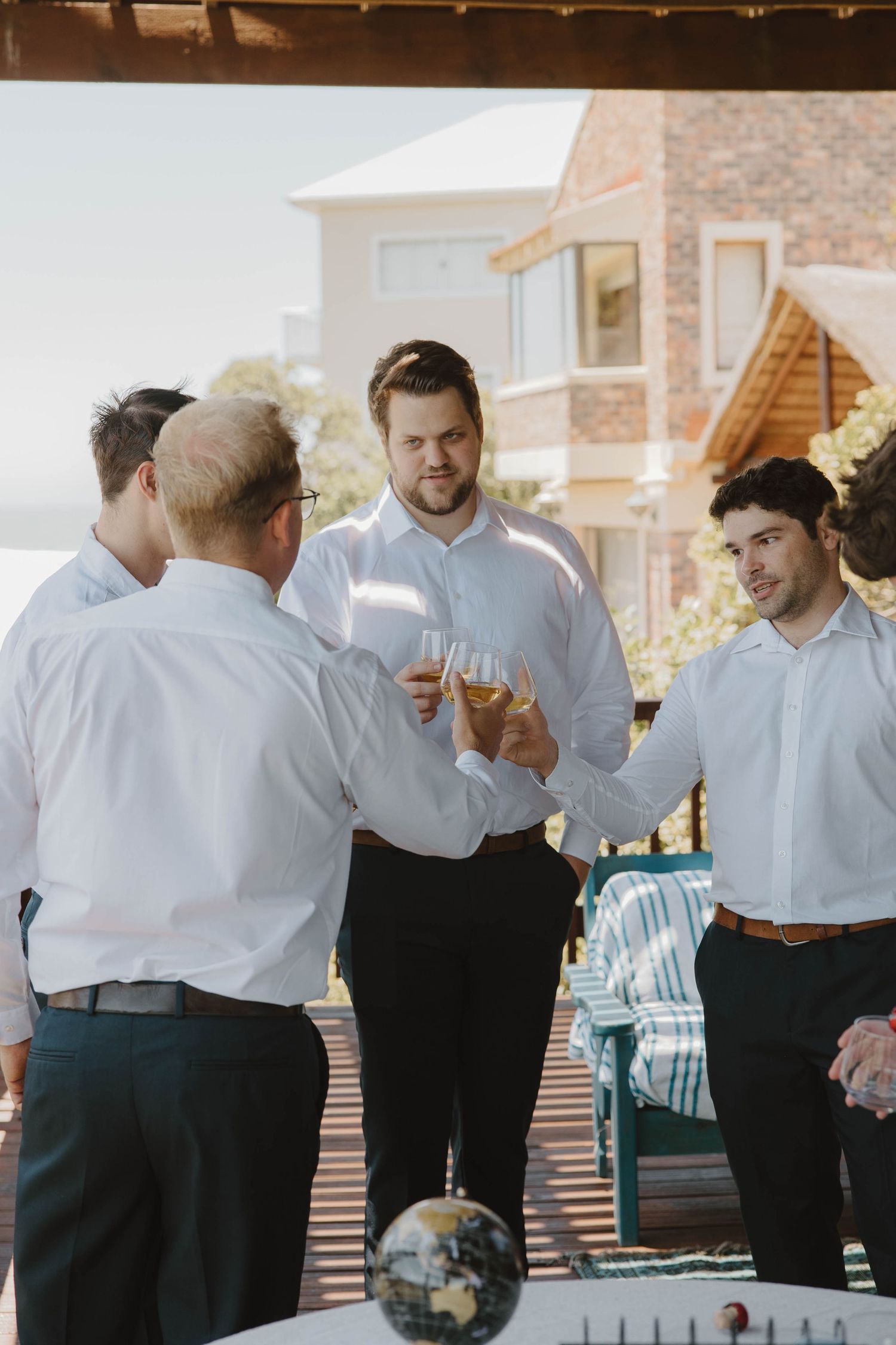 Casual wedding morning with groom and groomsmen