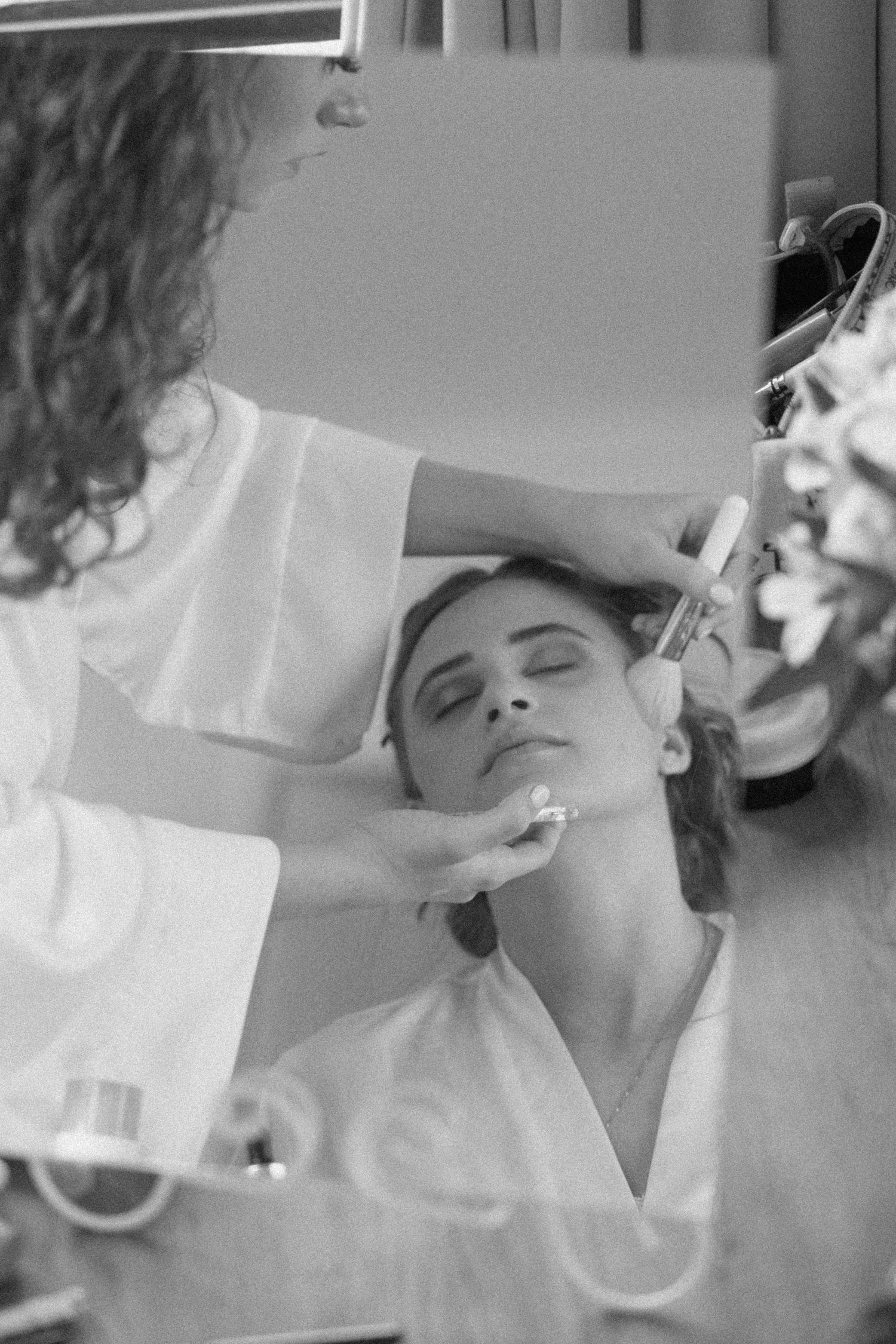 Wedding morning bridal prep captured by Jeffrey’s Bay wedding photographer