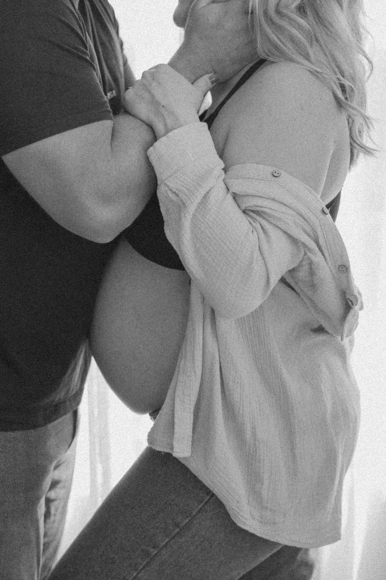 Natural light indoor maternity photography in Jeffrey’s Bay South Africa