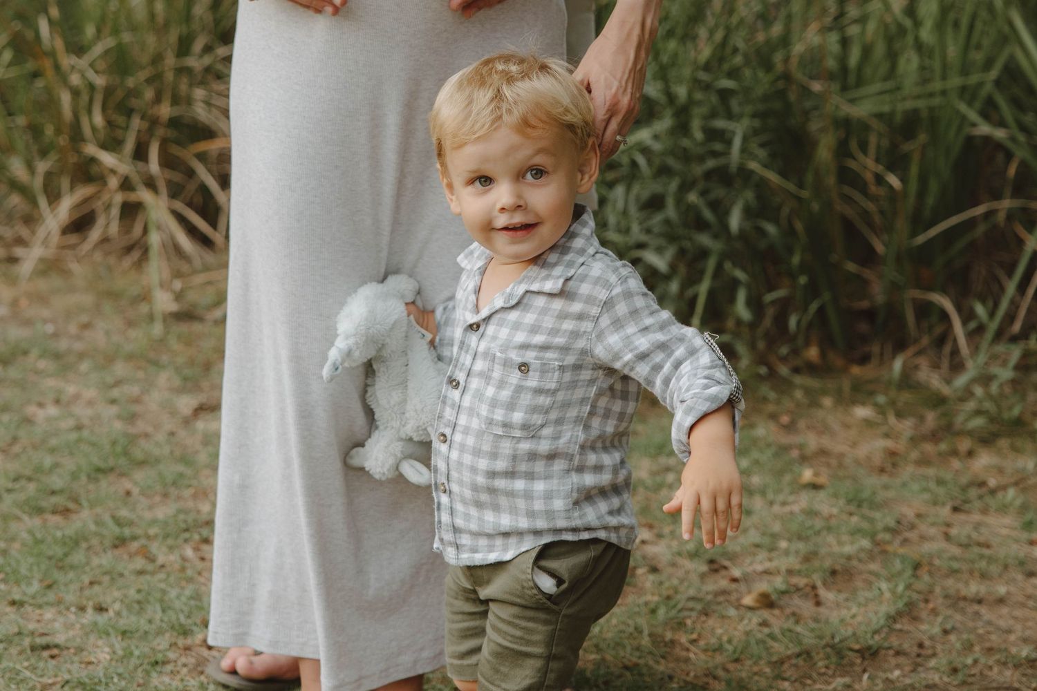 Family photoshoot toddler