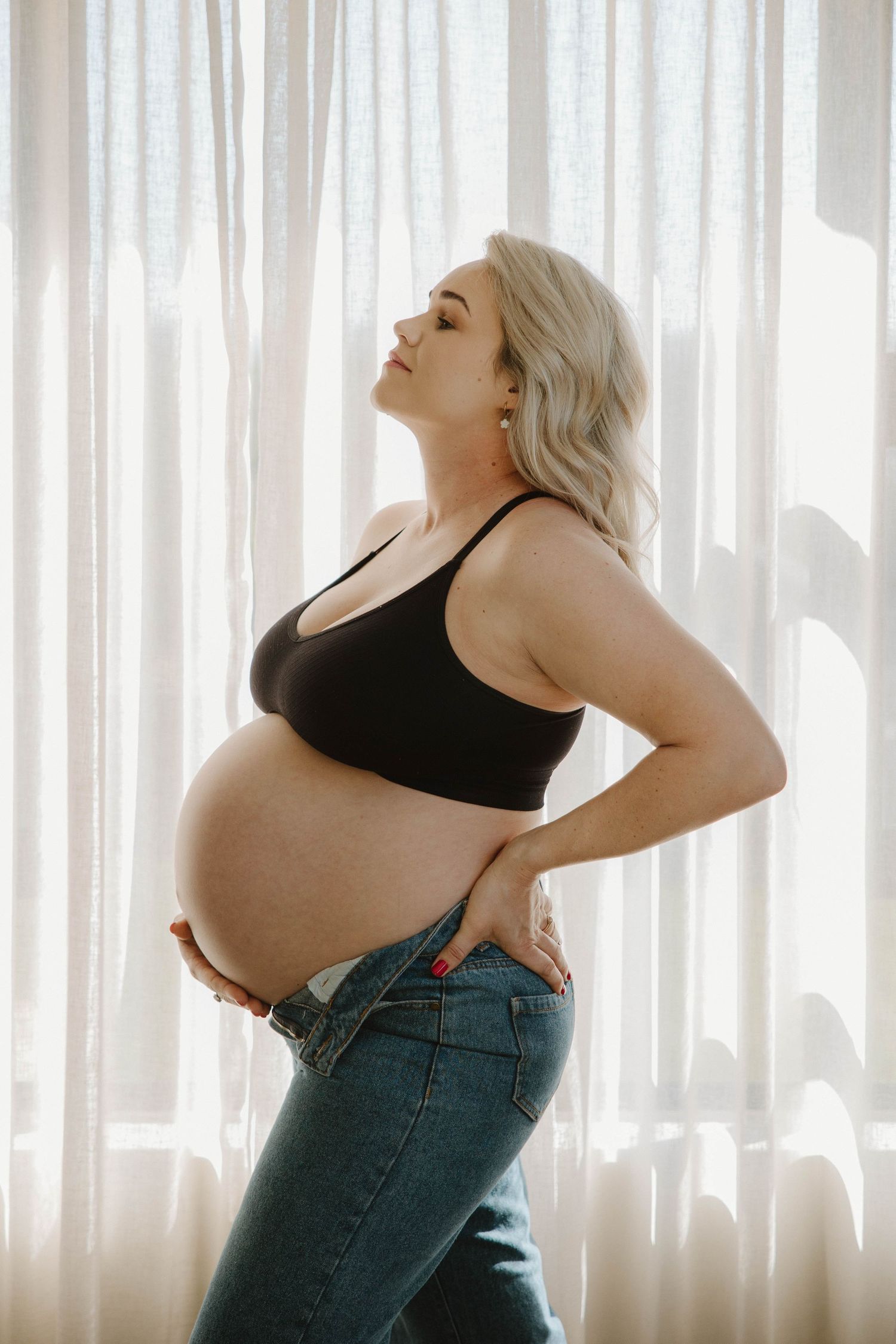 Natural light indoor maternity photography in Jeffrey’s Bay South Africa