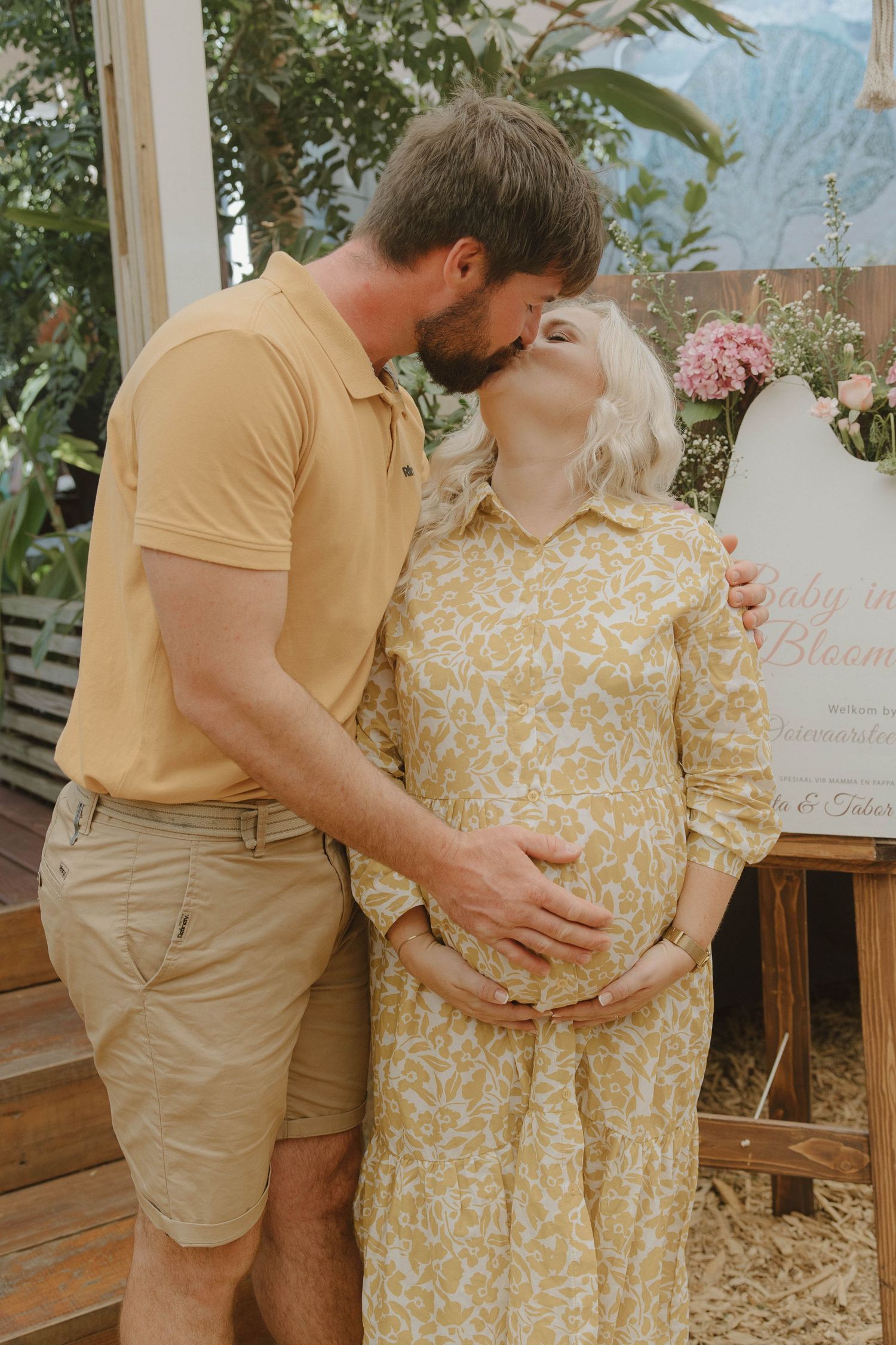 Baby shower photography in Jeffrey’s Bay celebrating mom-to-be