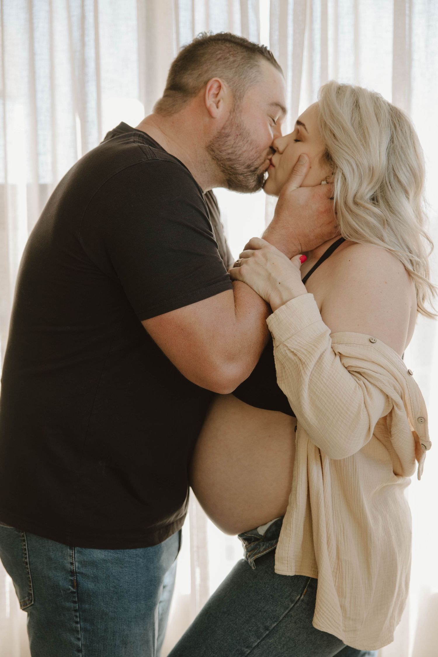 Natural light indoor maternity photography in Jeffrey’s Bay South Africa