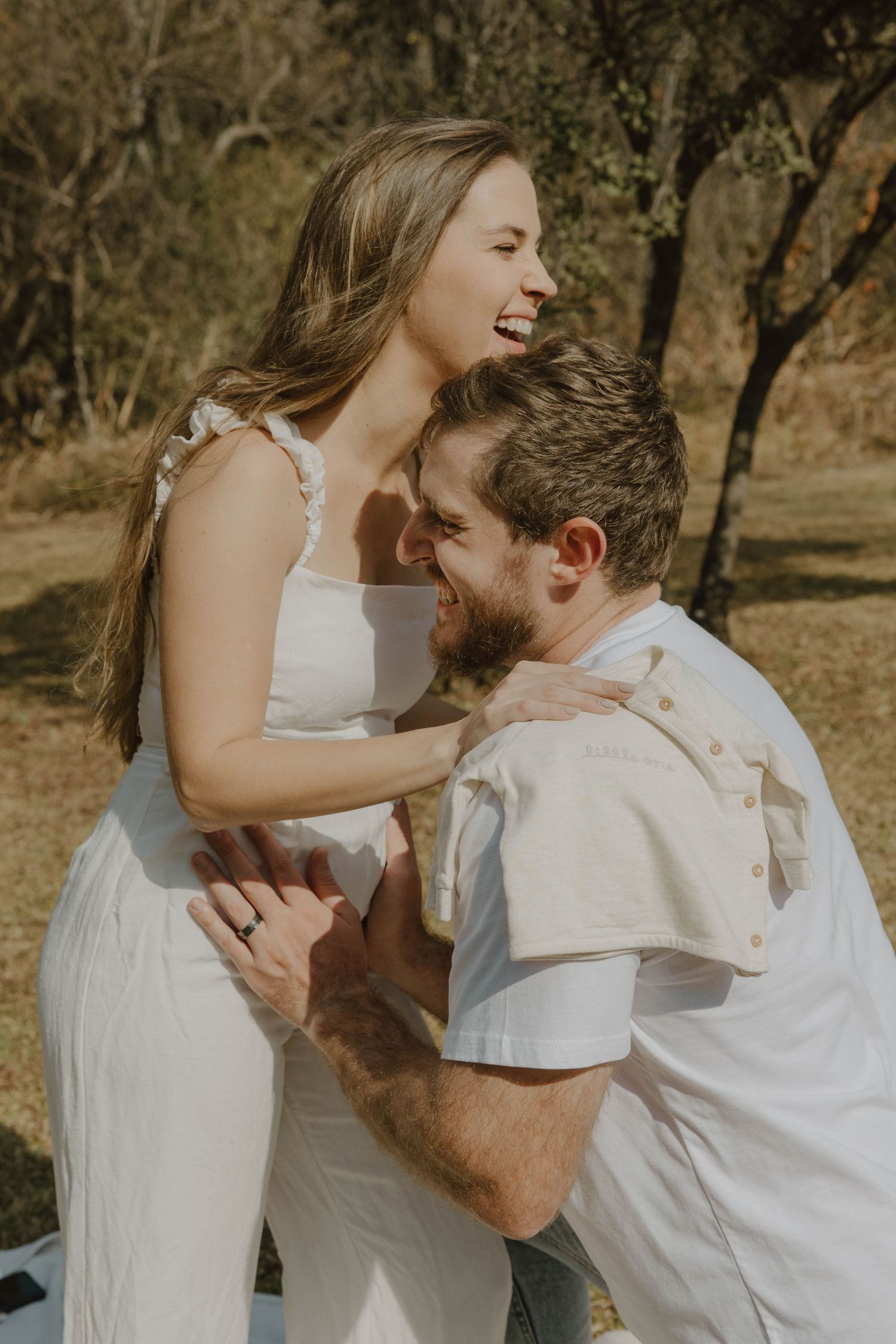 Surprise gender reveal photos with couple