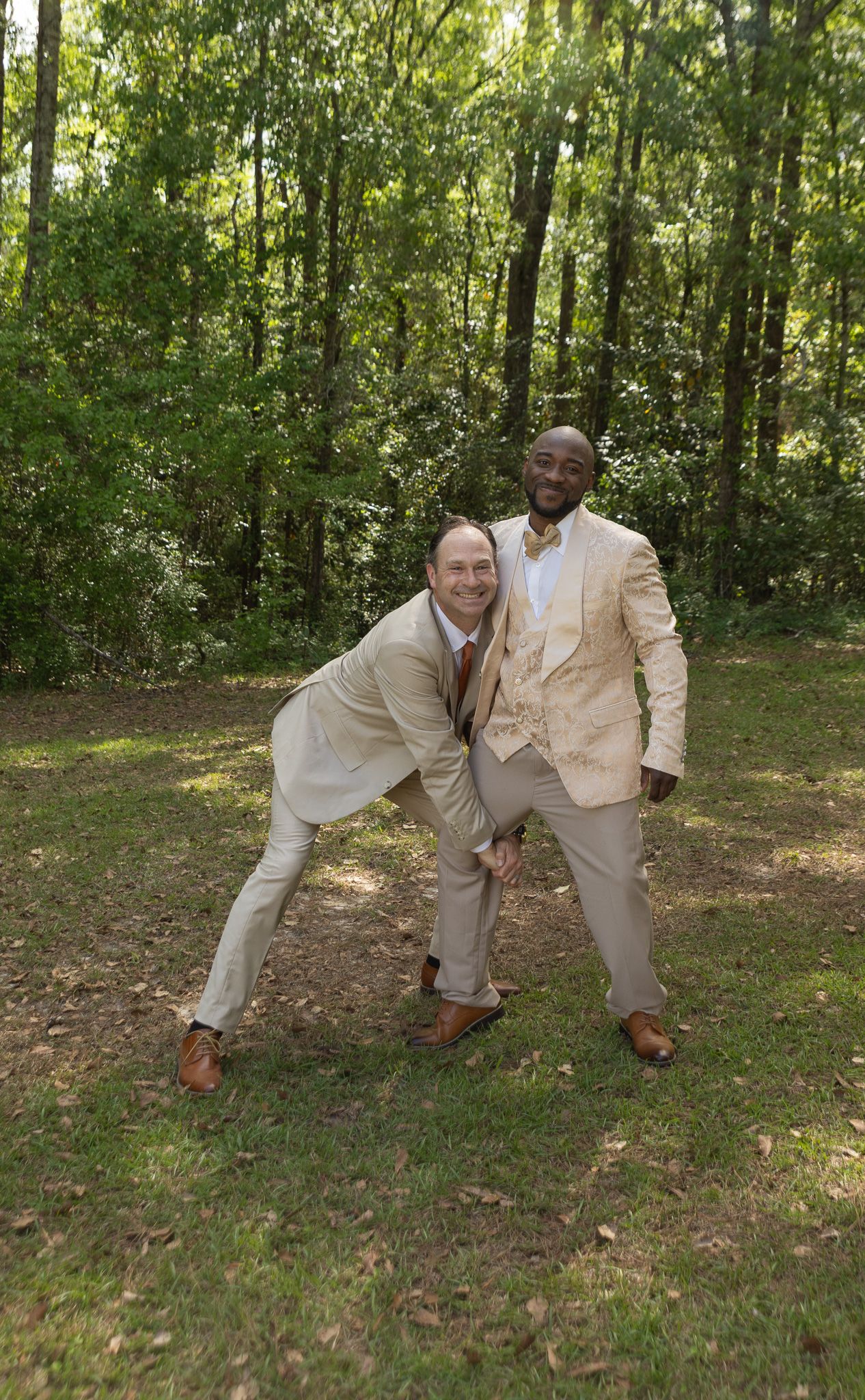 Candid wedding reception moment at Georgia backyard wedding, Kaylin Ross Photography