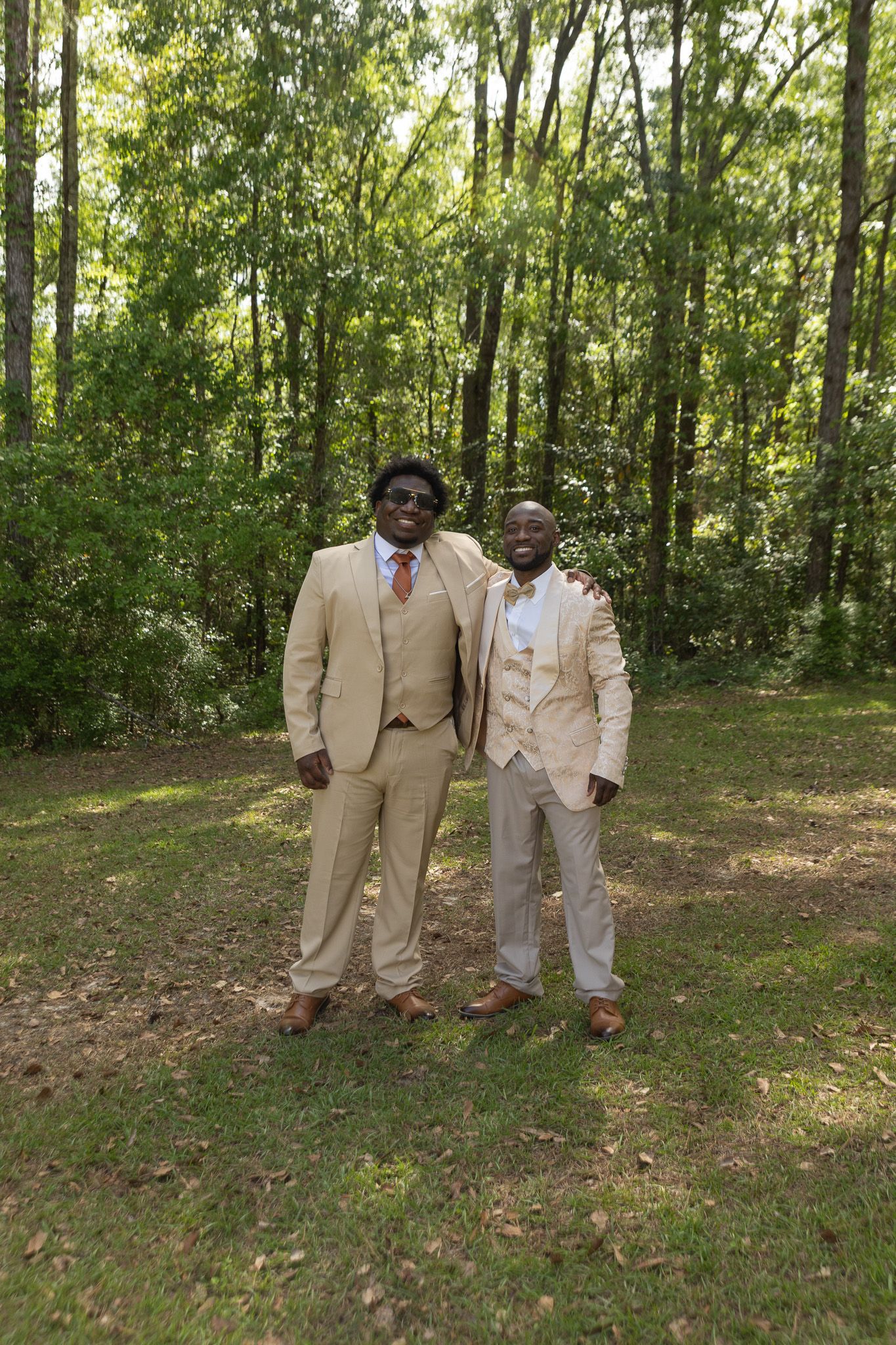 Candid wedding reception moment at Georgia backyard wedding, Kaylin Ross Photography