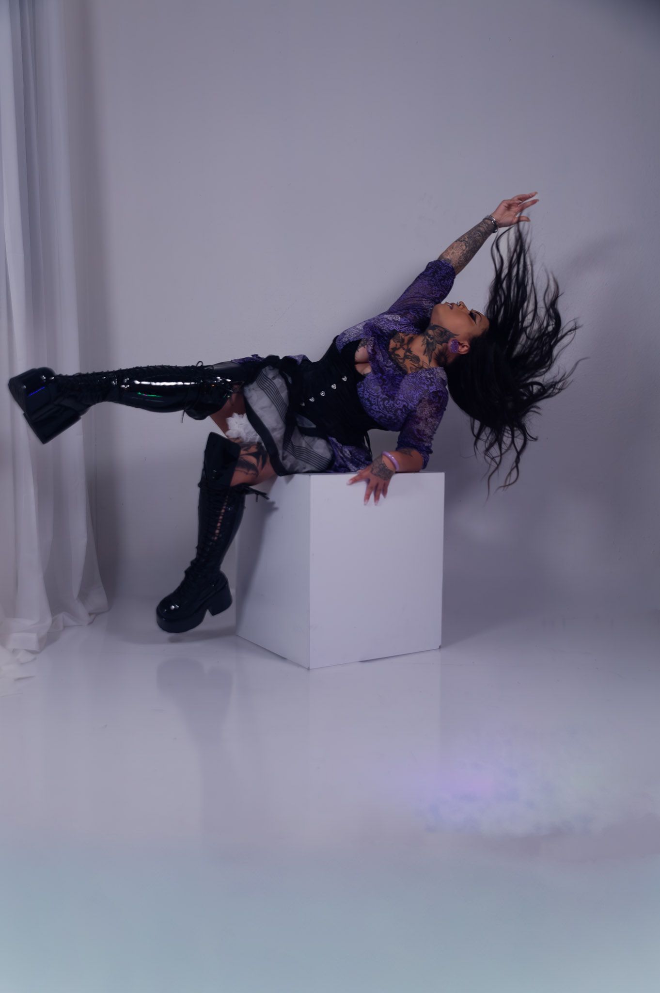 Spooky season creative photography session, styled editorial portraits by Kaylin Ross Photography