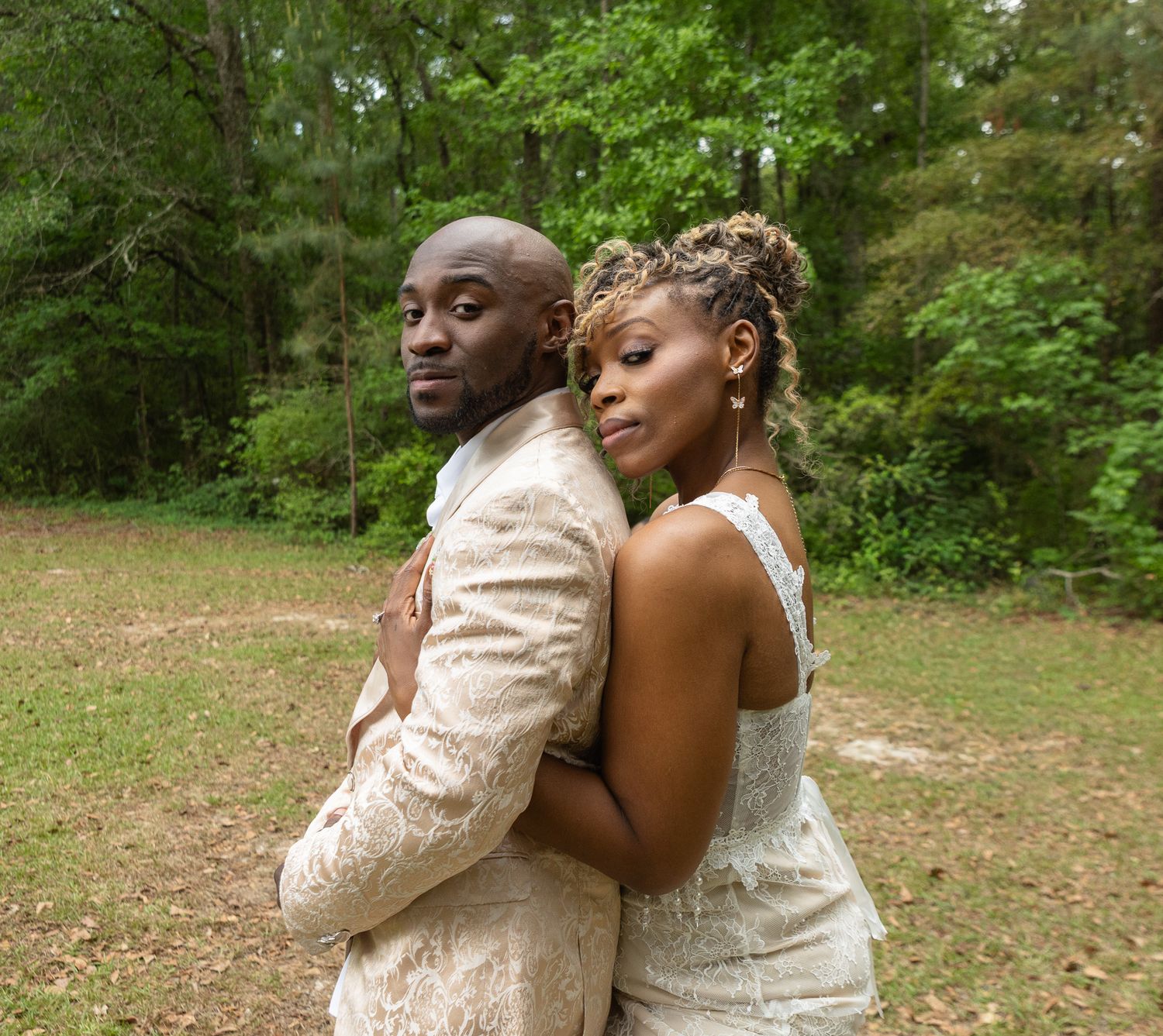 Bride and groom portraits at intimate backyard wedding in Georgia, Kaylin Ross Photography