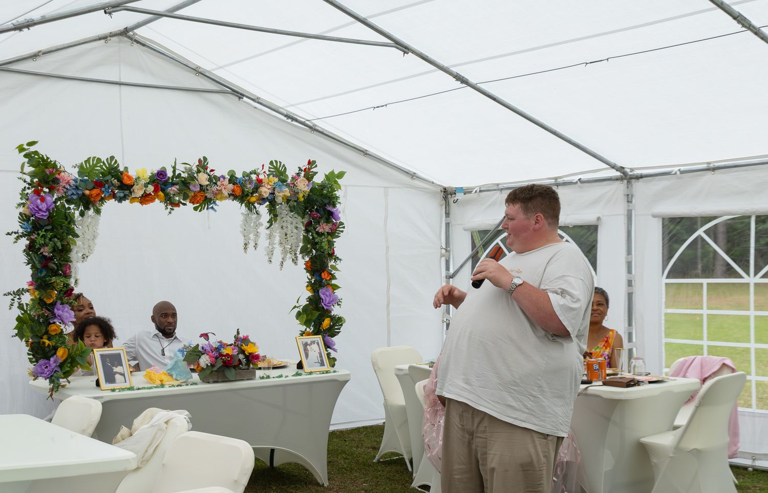 Candid wedding reception moment at Georgia backyard wedding, Kaylin Ross Photography