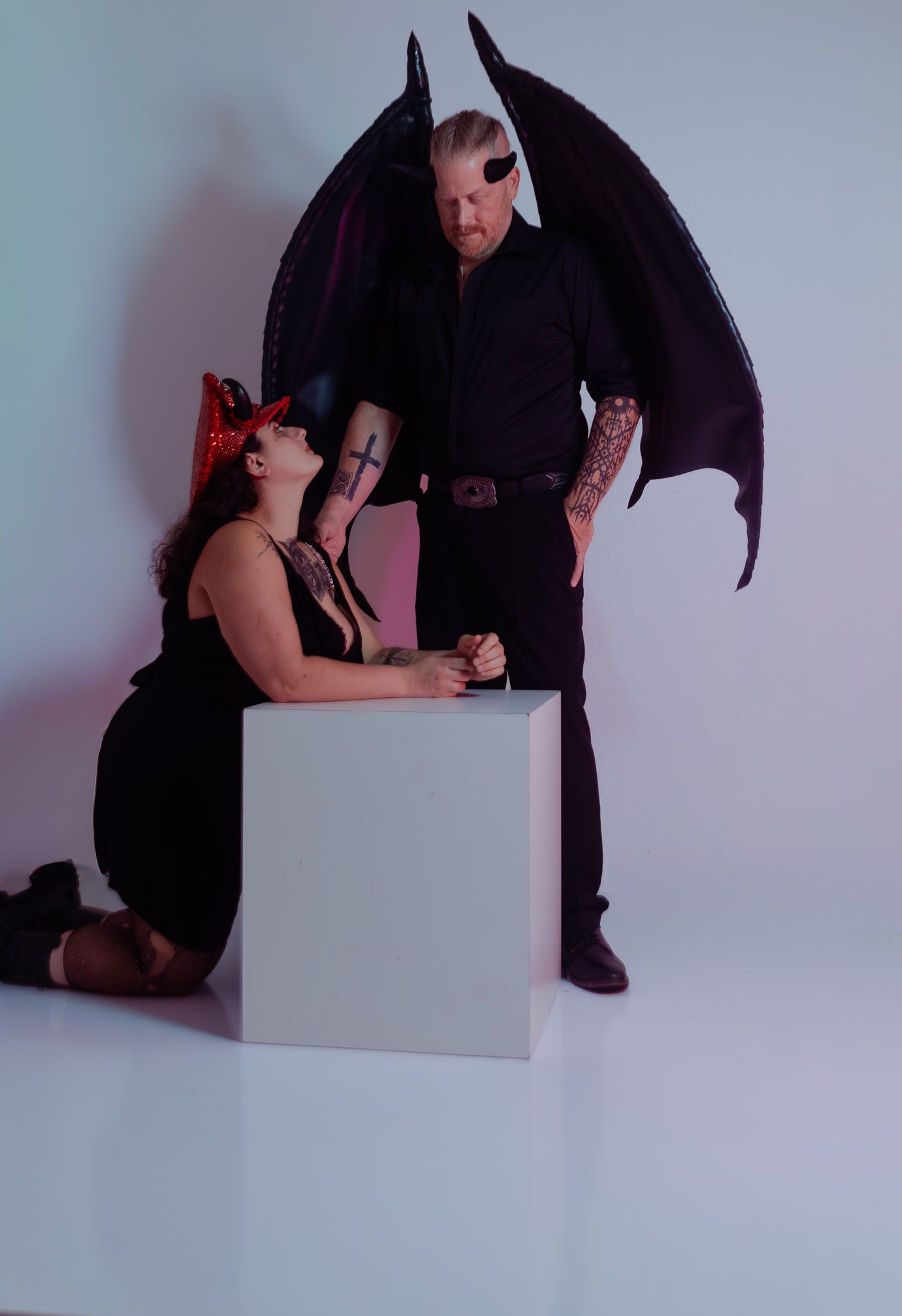 Spooky season creative photography session, styled editorial portraits by Kaylin Ross Photography