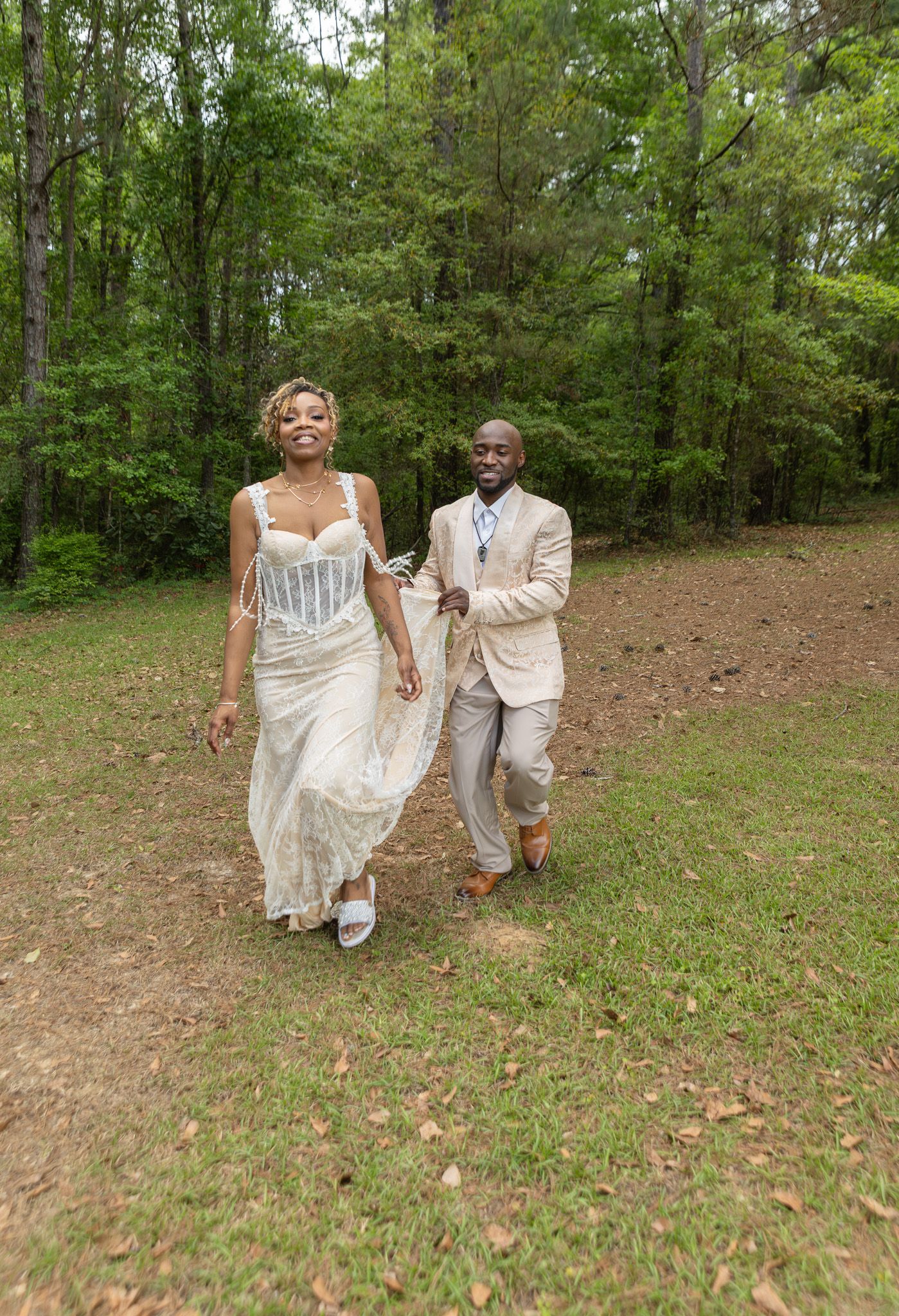 Bride and groom portraits at intimate backyard wedding in Georgia, Kaylin Ross Photography