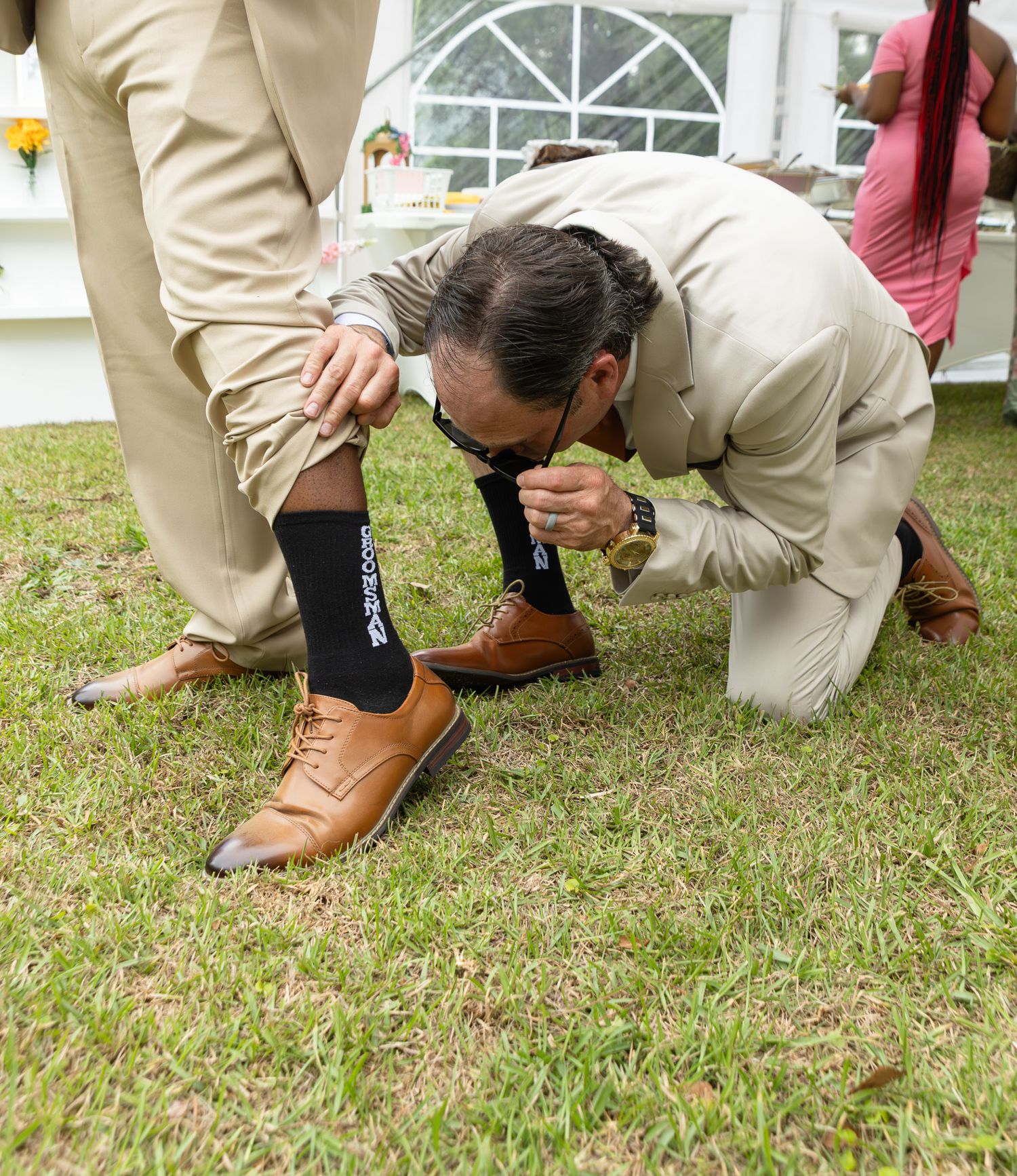 Candid wedding reception moment at Georgia backyard wedding, Kaylin Ross Photography