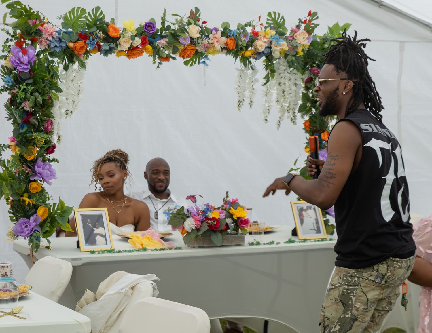 Candid wedding reception moment at Georgia backyard wedding, Kaylin Ross Photography