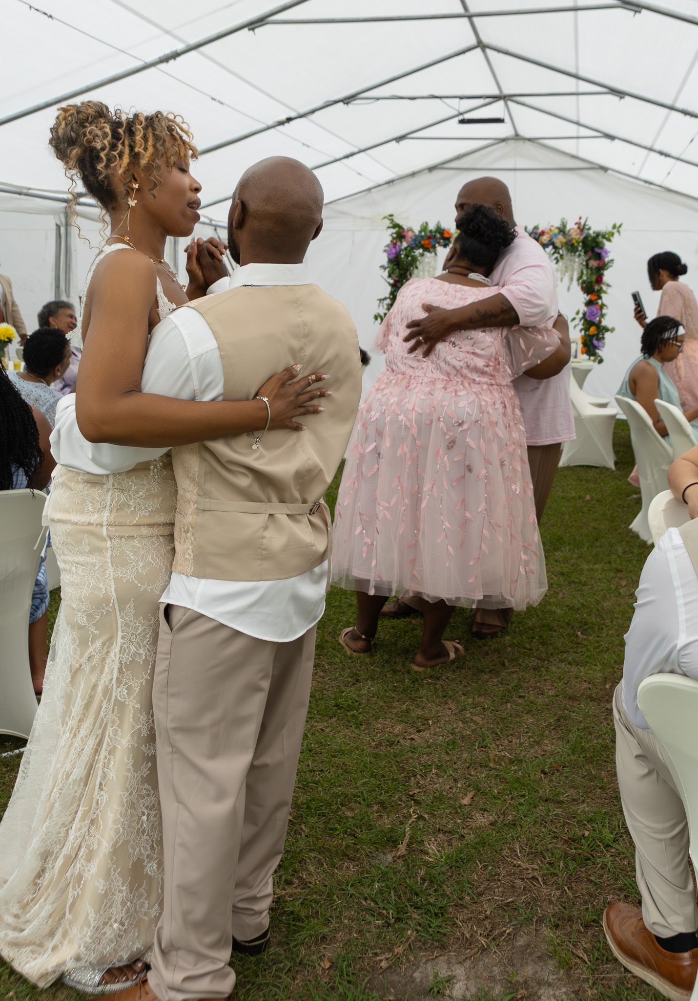Candid wedding reception moment at Georgia backyard wedding, Kaylin Ross Photography