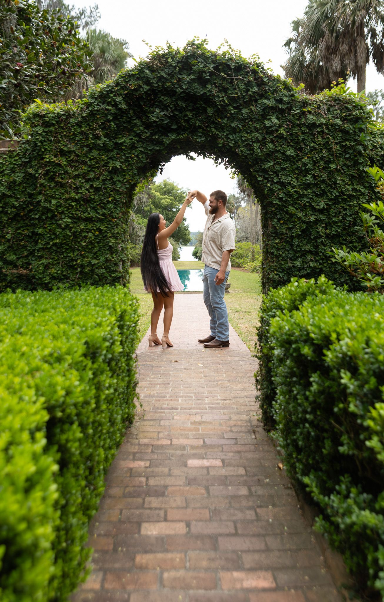 Outdoor couples session among gardens at Maclay Gardens State Park FL, Kaylin Ross Photography