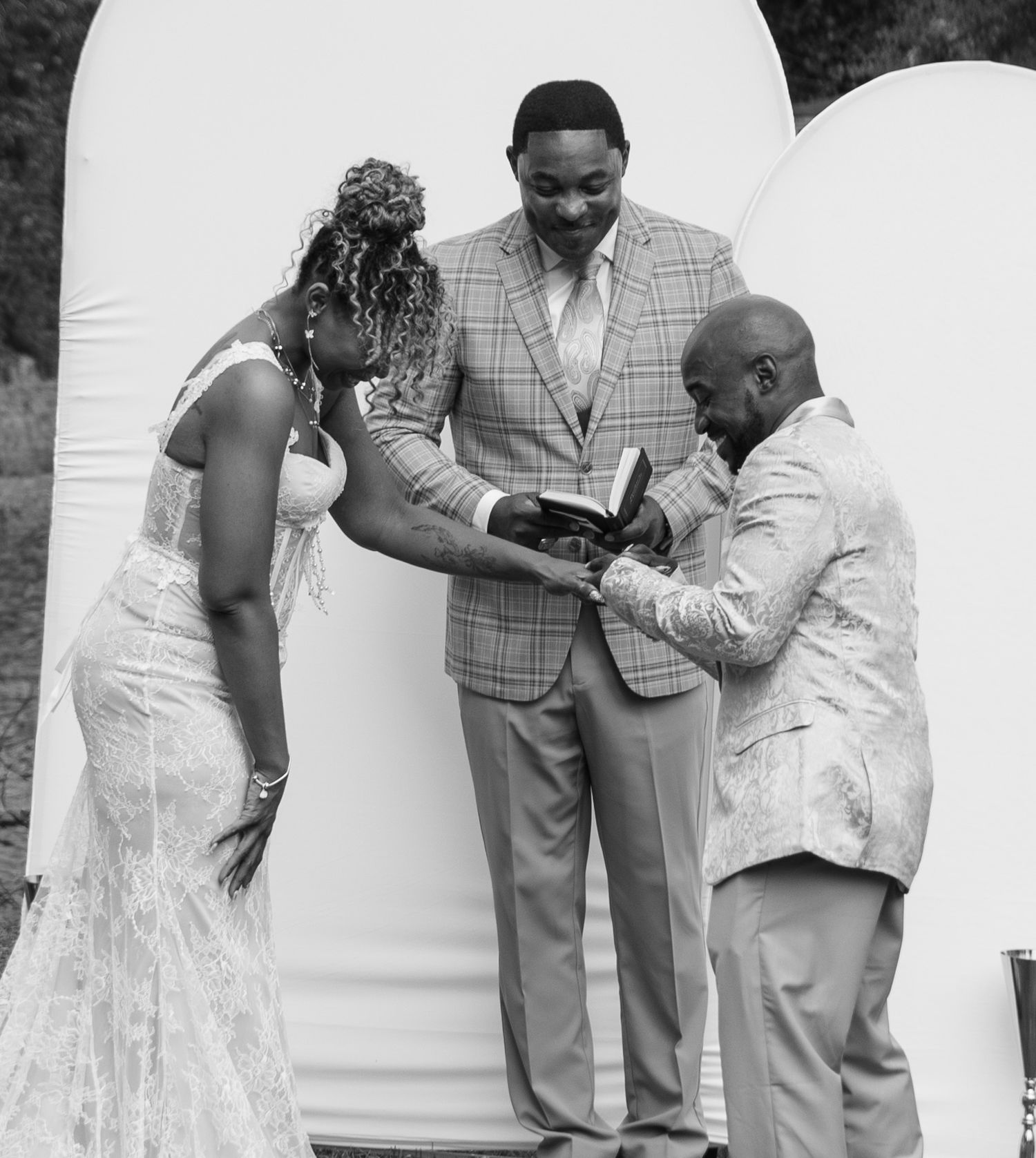 Outdoor backyard wedding ceremony in Georgia photographed by Kaylin Ross Photography