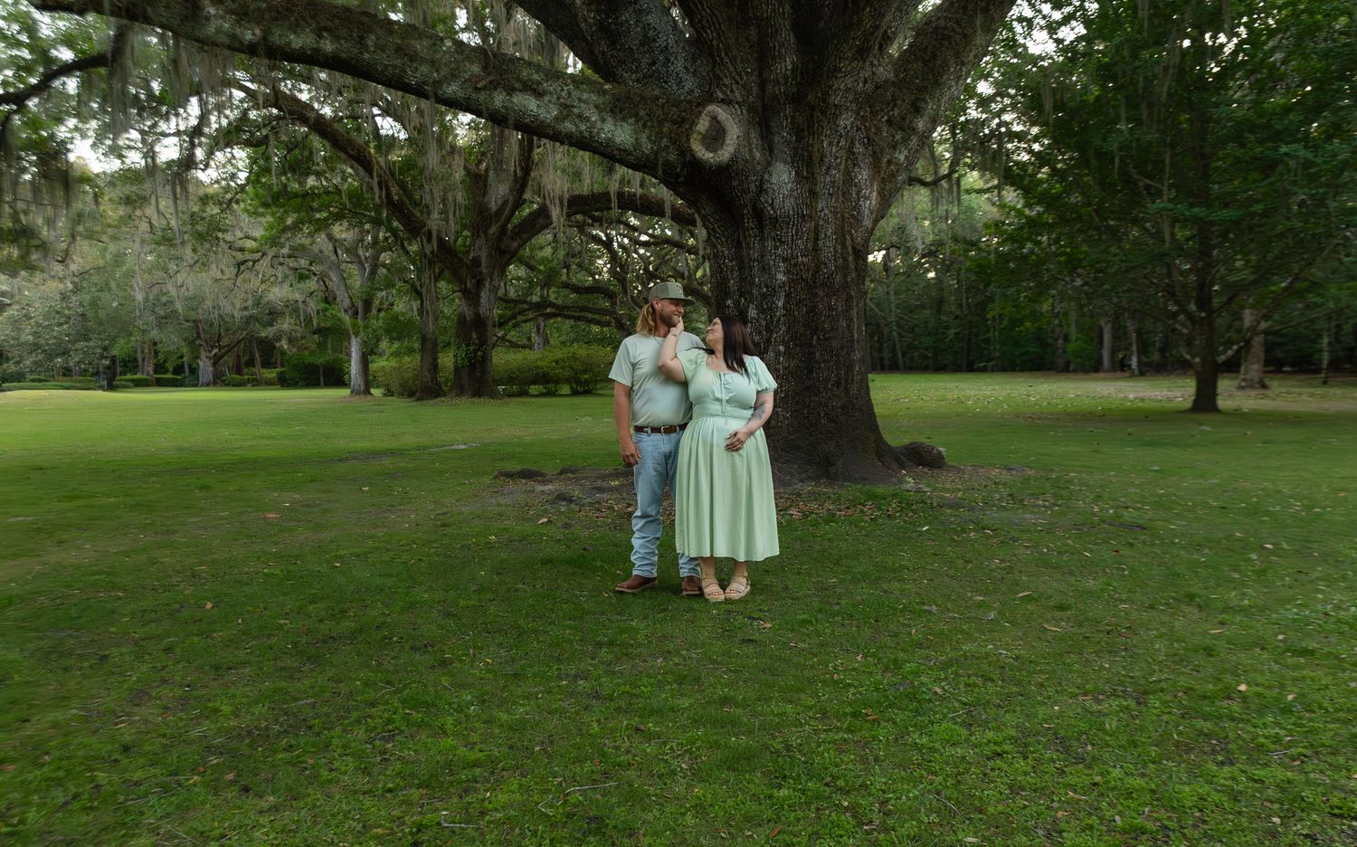 Natural light engagement portraits in Thomasville Georgia by Kaylin Ross Photography