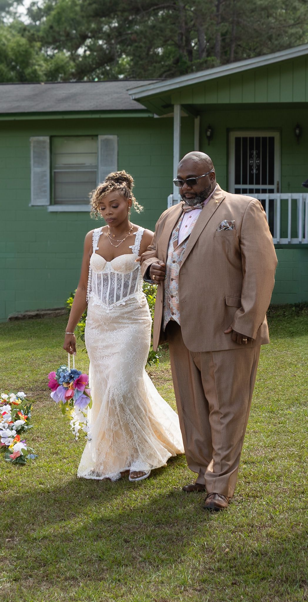 Outdoor backyard wedding ceremony in Georgia photographed by Kaylin Ross Photography