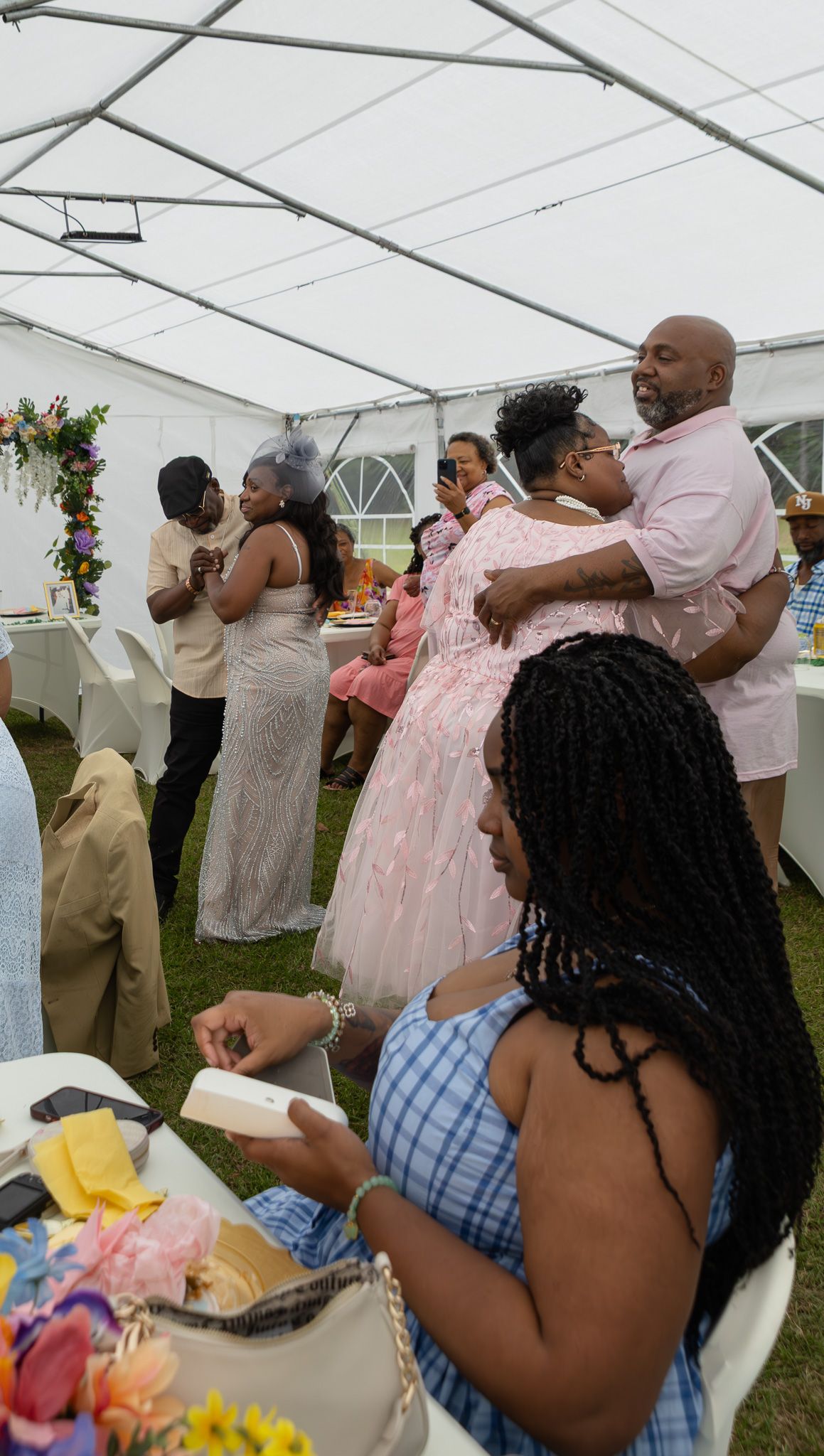 Candid wedding reception moment at Georgia backyard wedding, Kaylin Ross Photography