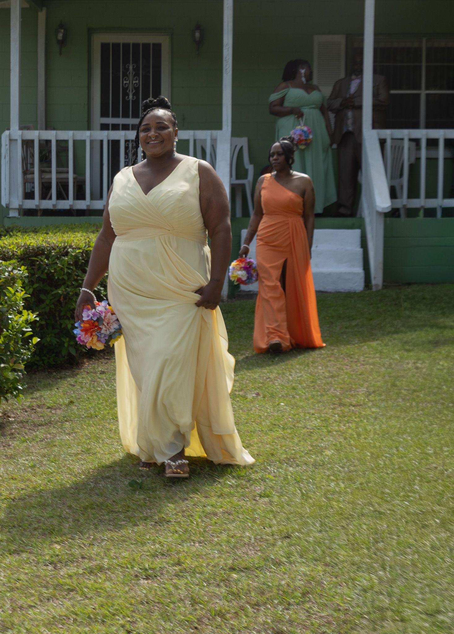 Outdoor backyard wedding ceremony in Georgia photographed by Kaylin Ross Photography
