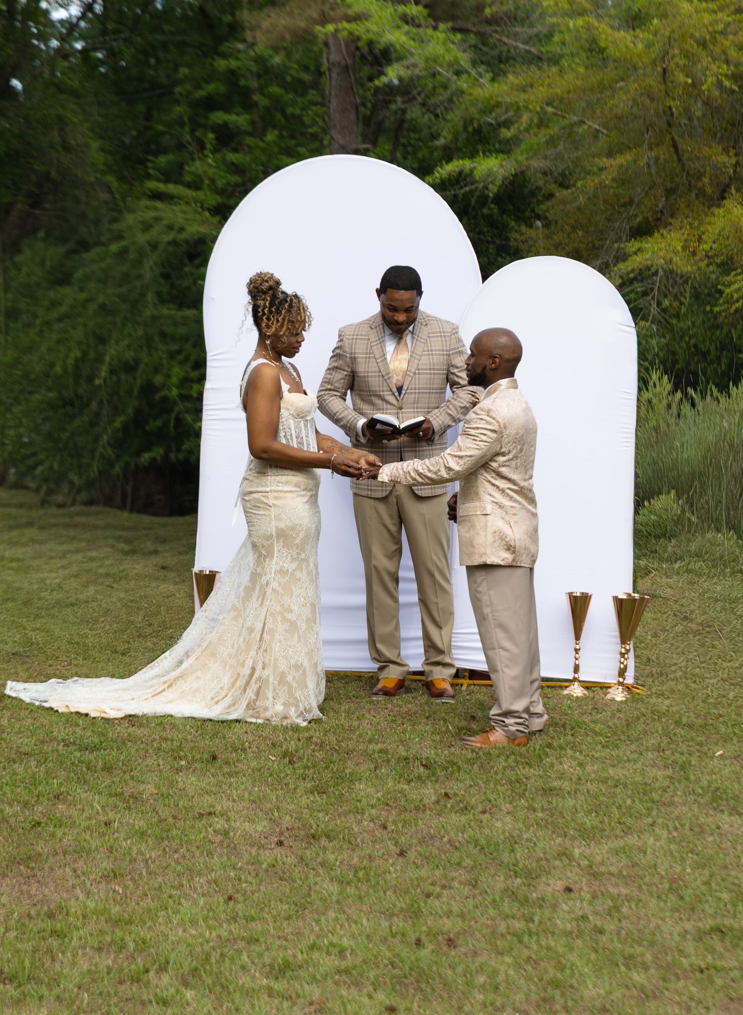 Outdoor backyard wedding ceremony in Georgia photographed by Kaylin Ross Photography