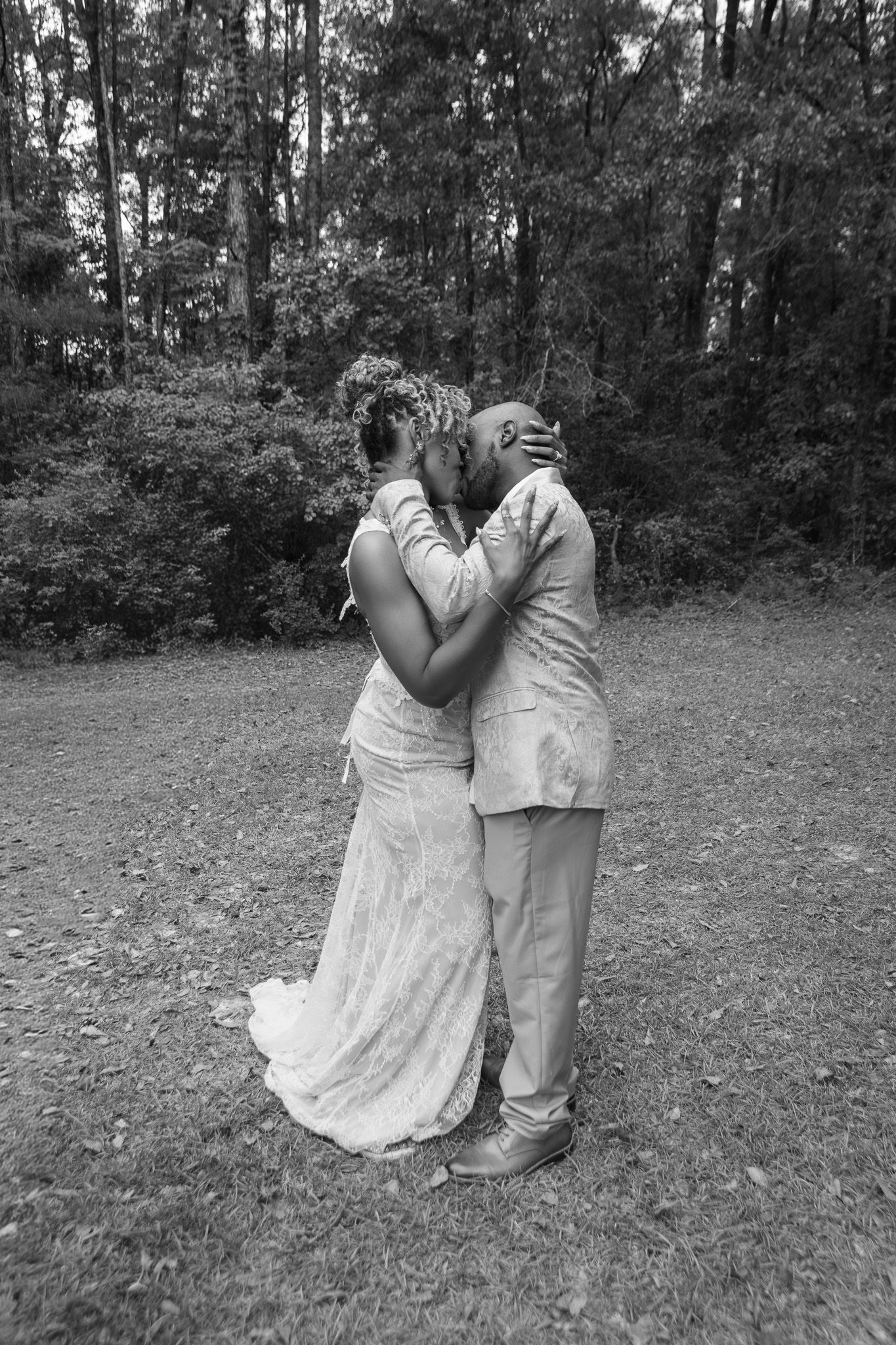 Bride and groom portraits at intimate backyard wedding in Georgia, Kaylin Ross Photography