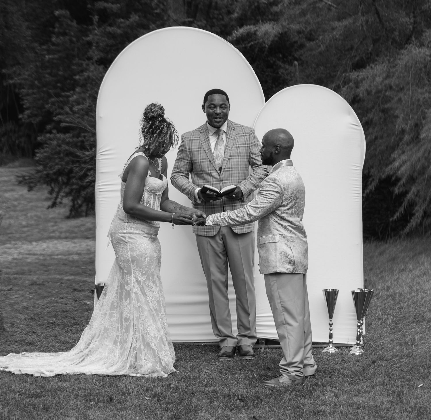 Outdoor backyard wedding ceremony in Georgia photographed by Kaylin Ross Photography