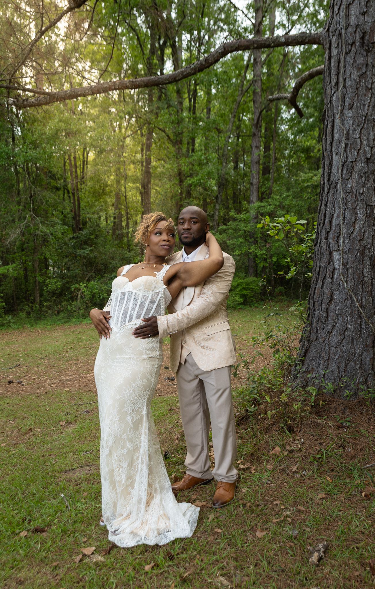 Bride and groom portraits at intimate backyard wedding in Georgia, Kaylin Ross Photography