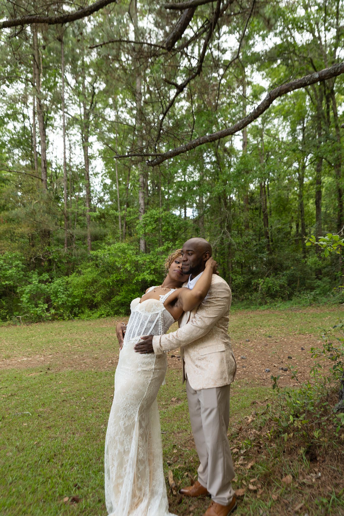 Bride and groom portraits at intimate backyard wedding in Georgia, Kaylin Ross Photography