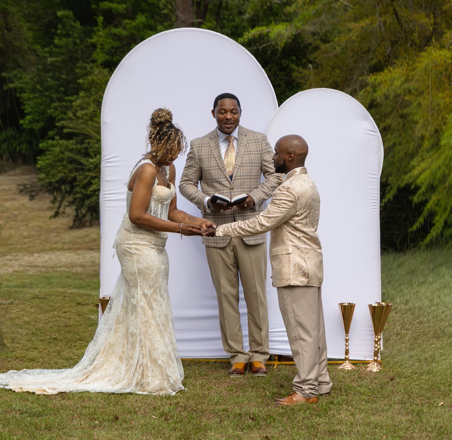 Outdoor backyard wedding ceremony in Georgia photographed by Kaylin Ross Photography