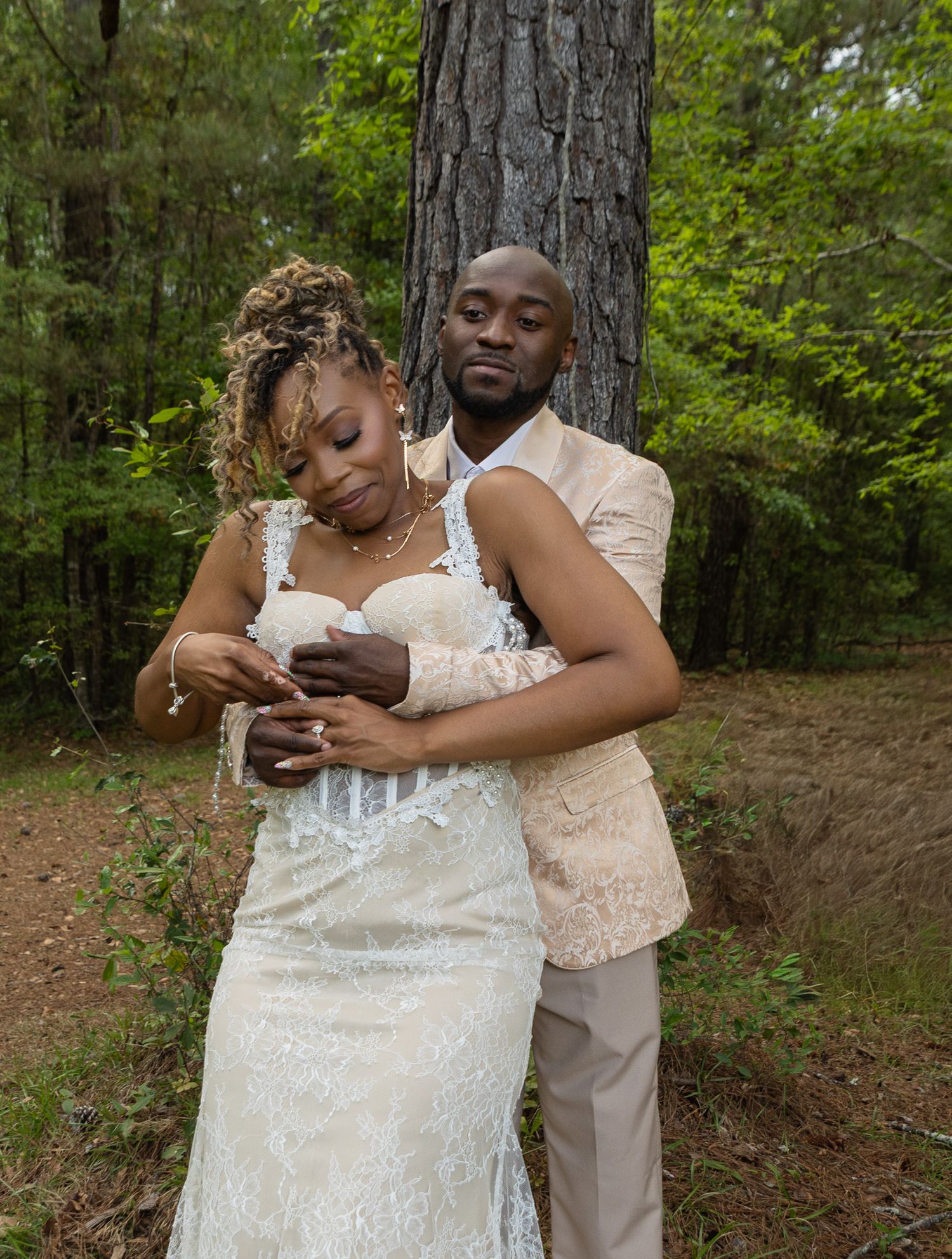 Bride and groom portraits at intimate backyard wedding in Georgia, Kaylin Ross Photography