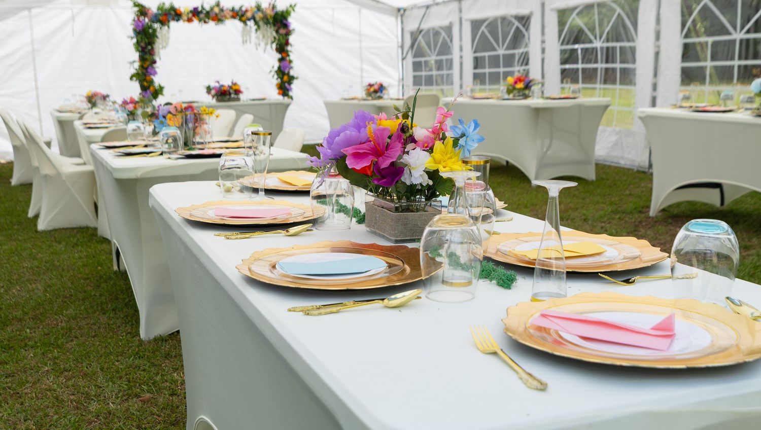 Wedding day details at a private Georgia backyard wedding, photographed by Kaylin Ross Photography