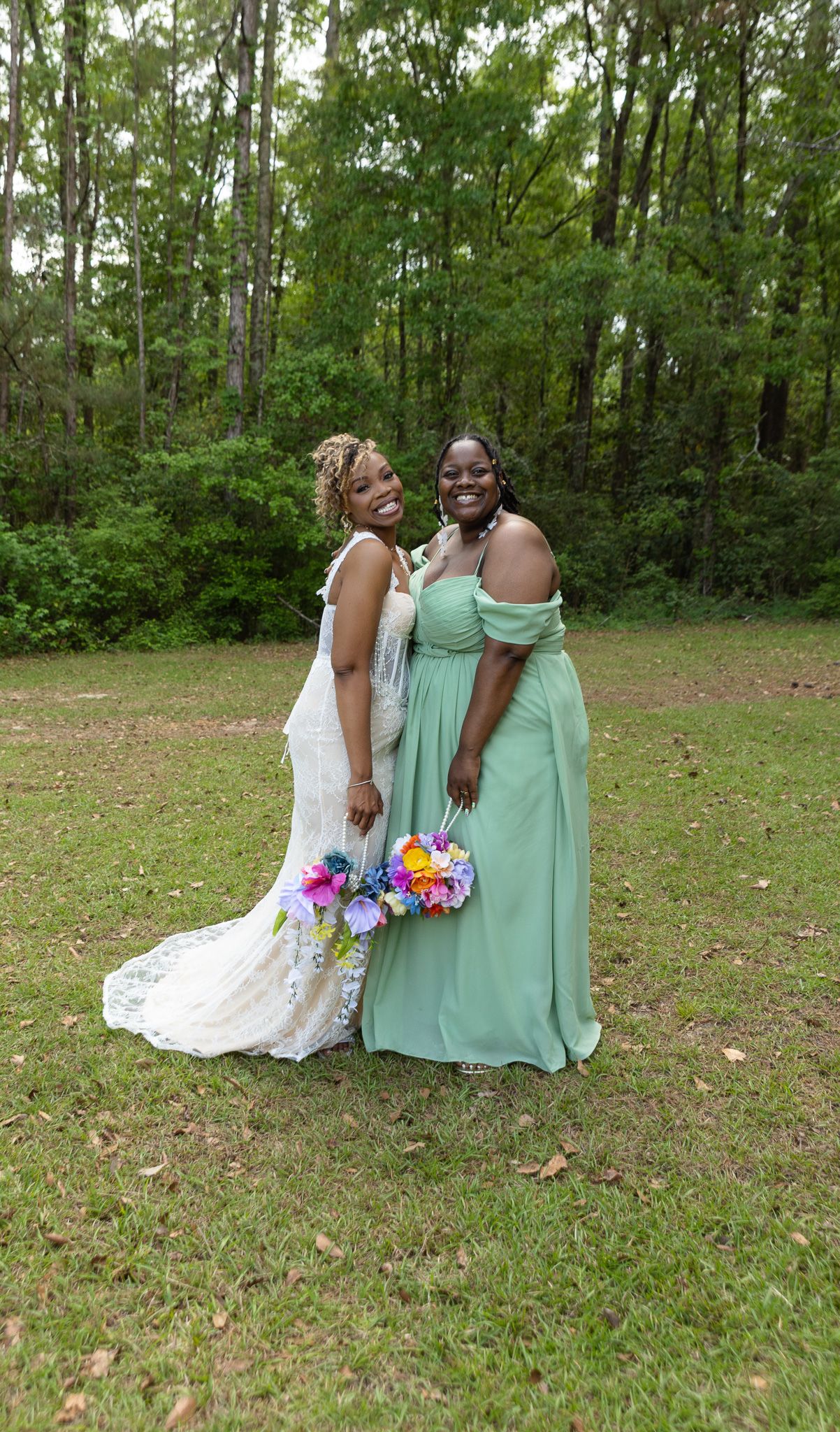 Candid wedding reception moment at Georgia backyard wedding, Kaylin Ross Photography