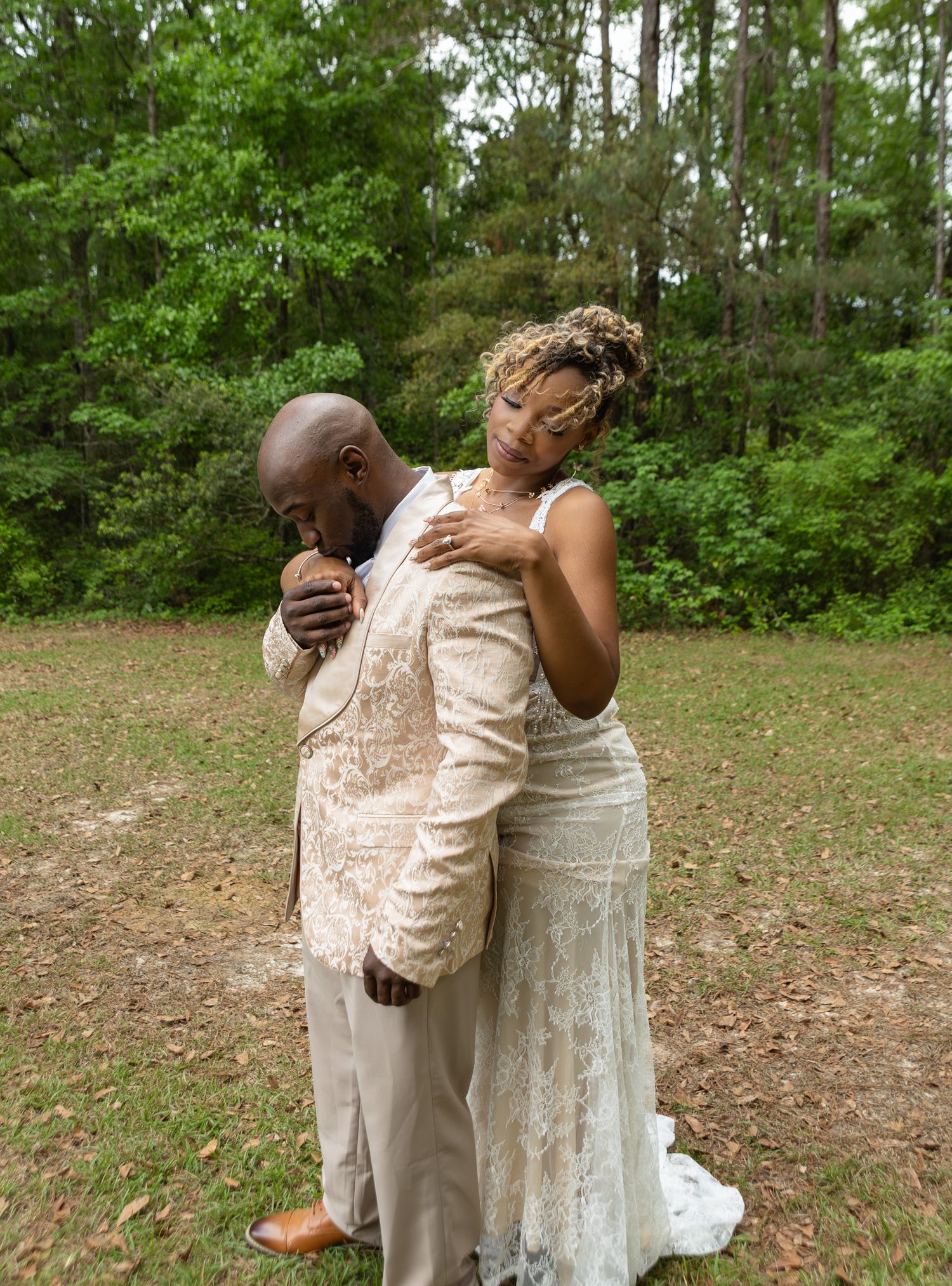 Bride and groom portraits at intimate backyard wedding in Georgia, Kaylin Ross Photography