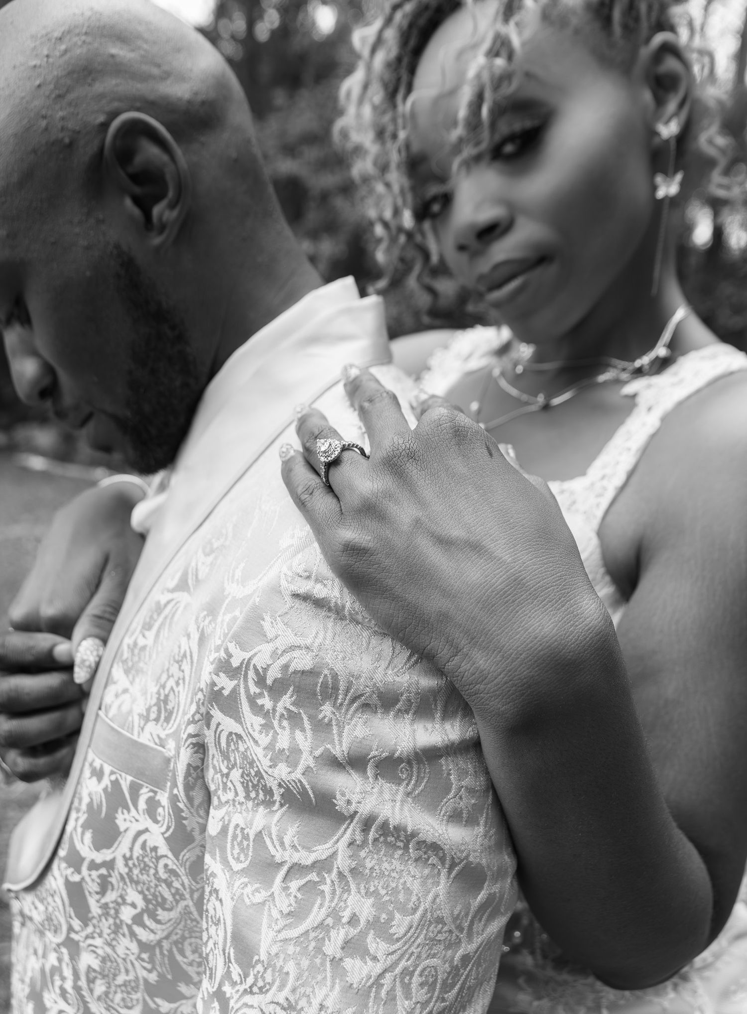 Bride and groom portraits at intimate backyard wedding in Georgia, Kaylin Ross Photography