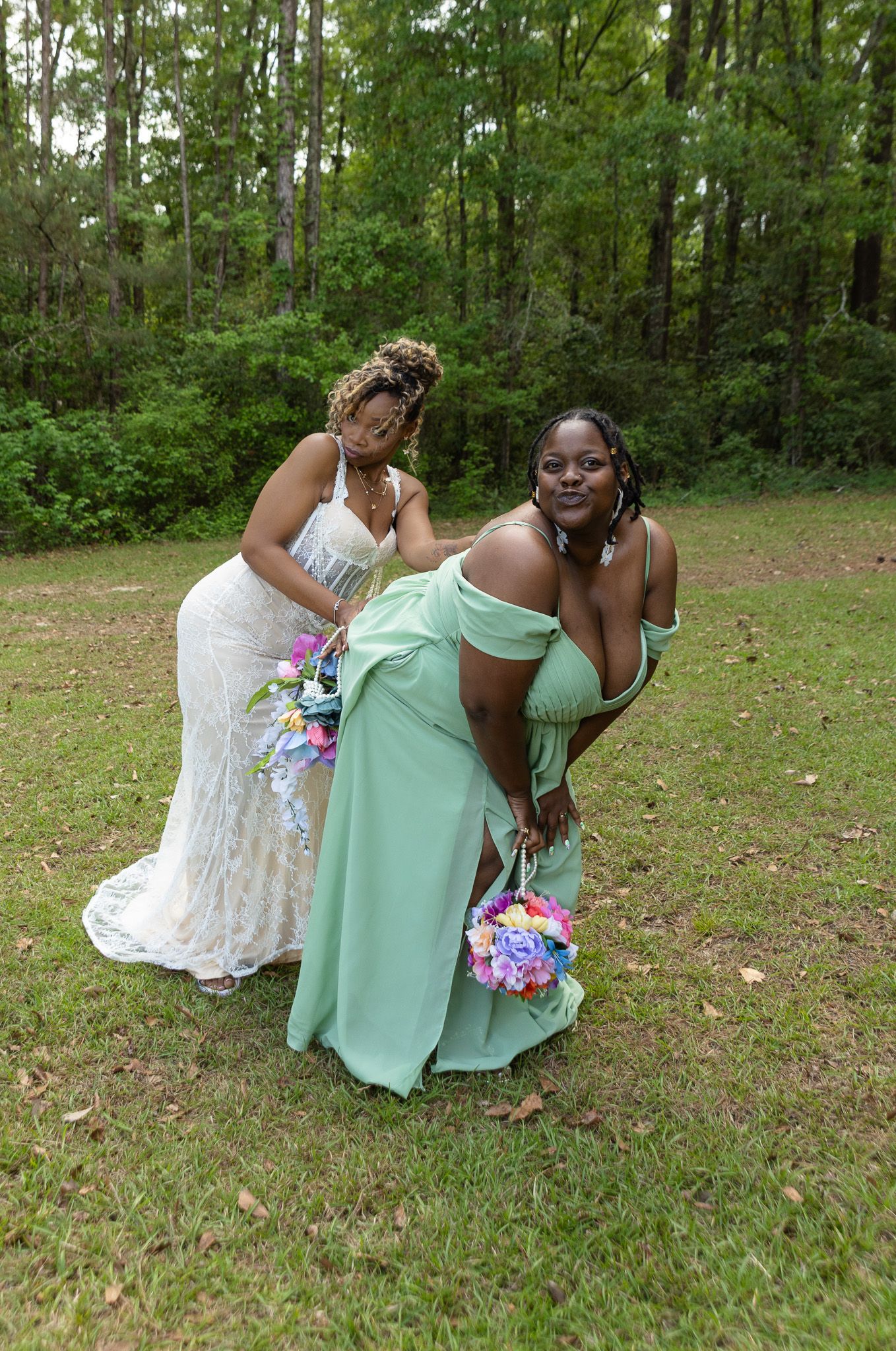 Candid wedding reception moment at Georgia backyard wedding, Kaylin Ross Photography