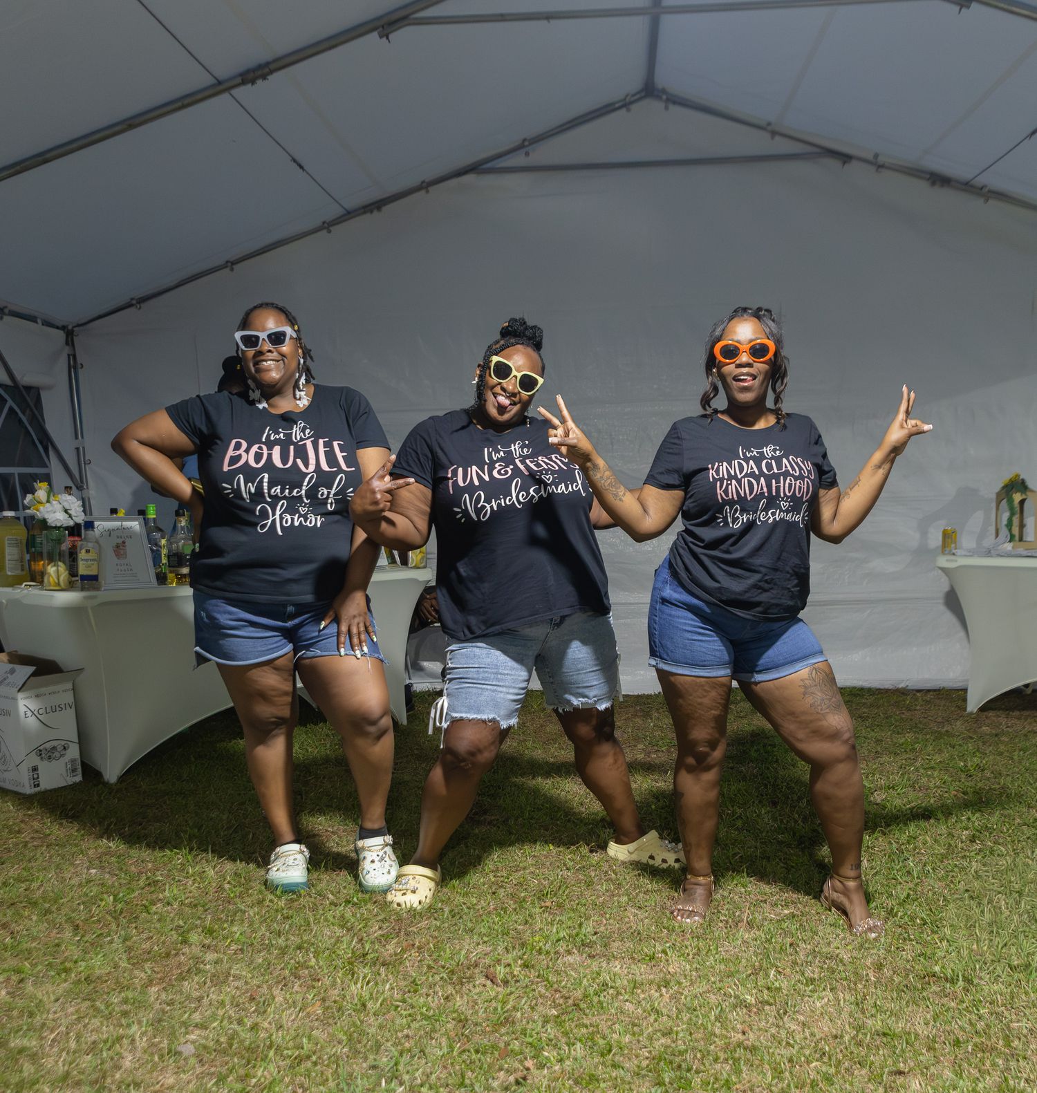 Candid wedding reception moment at Georgia backyard wedding, Kaylin Ross Photography