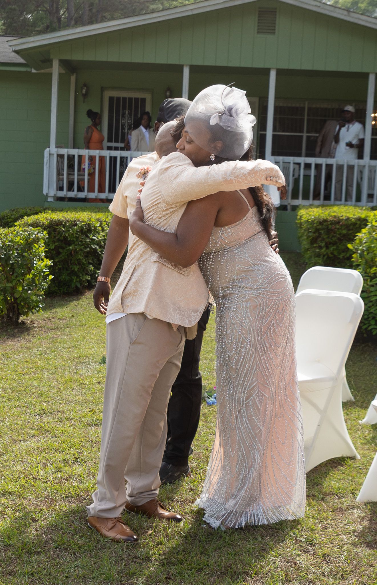 Outdoor backyard wedding ceremony in Georgia photographed by Kaylin Ross Photography