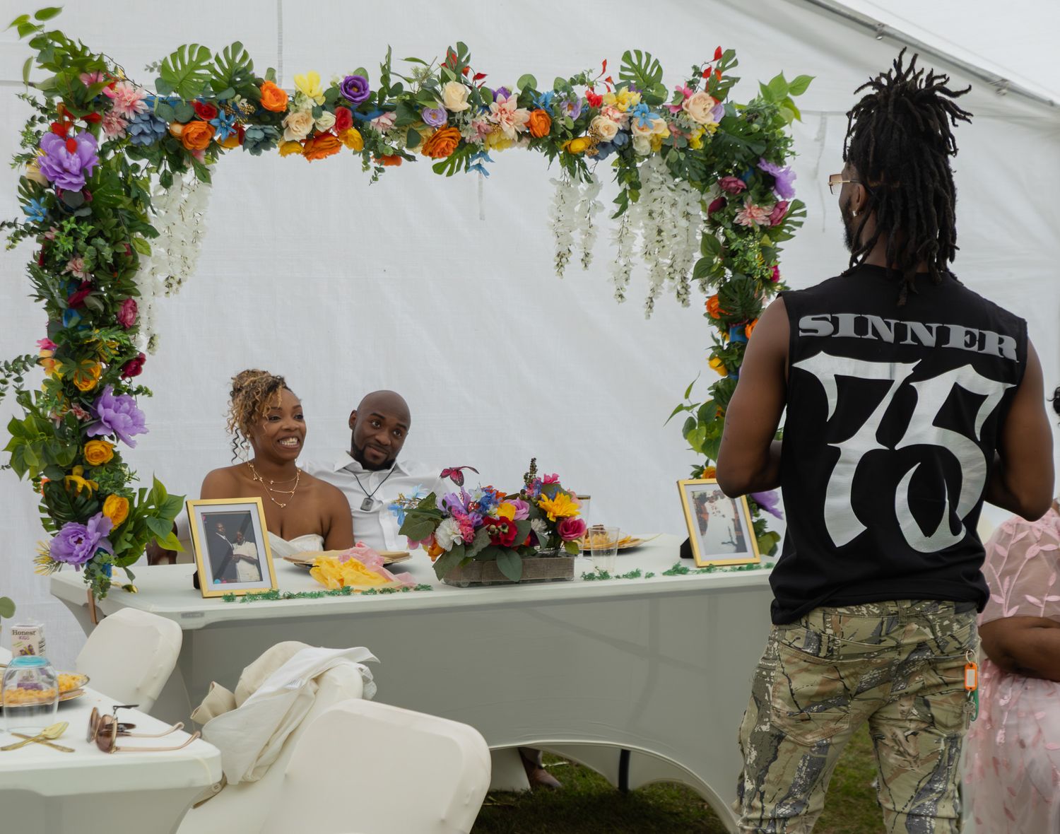 Candid wedding reception moment at Georgia backyard wedding, Kaylin Ross Photography