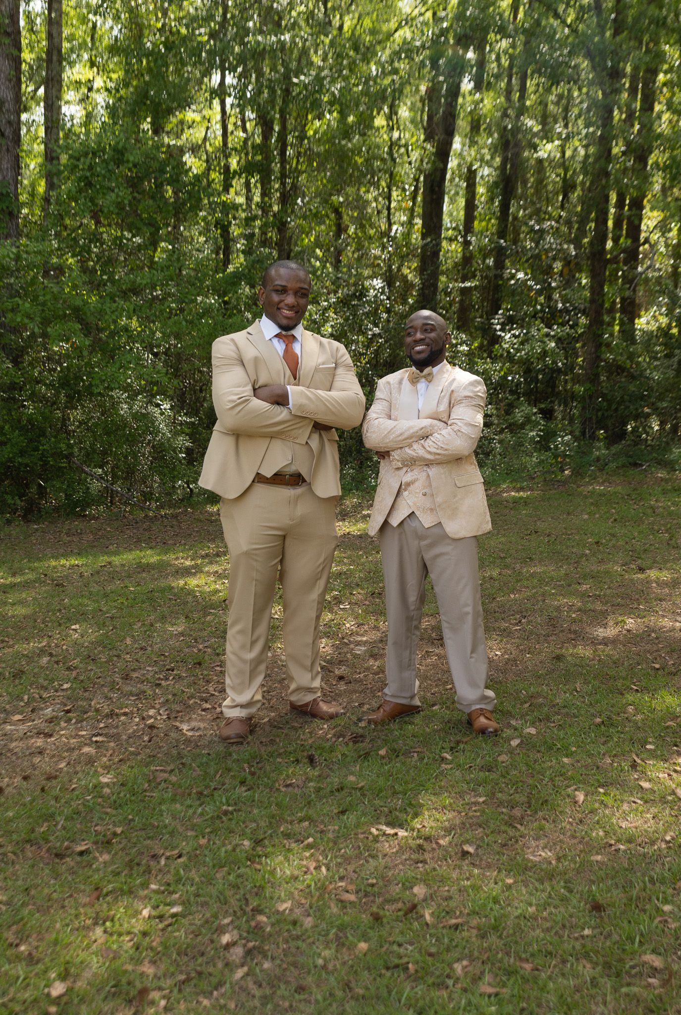 Candid wedding reception moment at Georgia backyard wedding, Kaylin Ross Photography