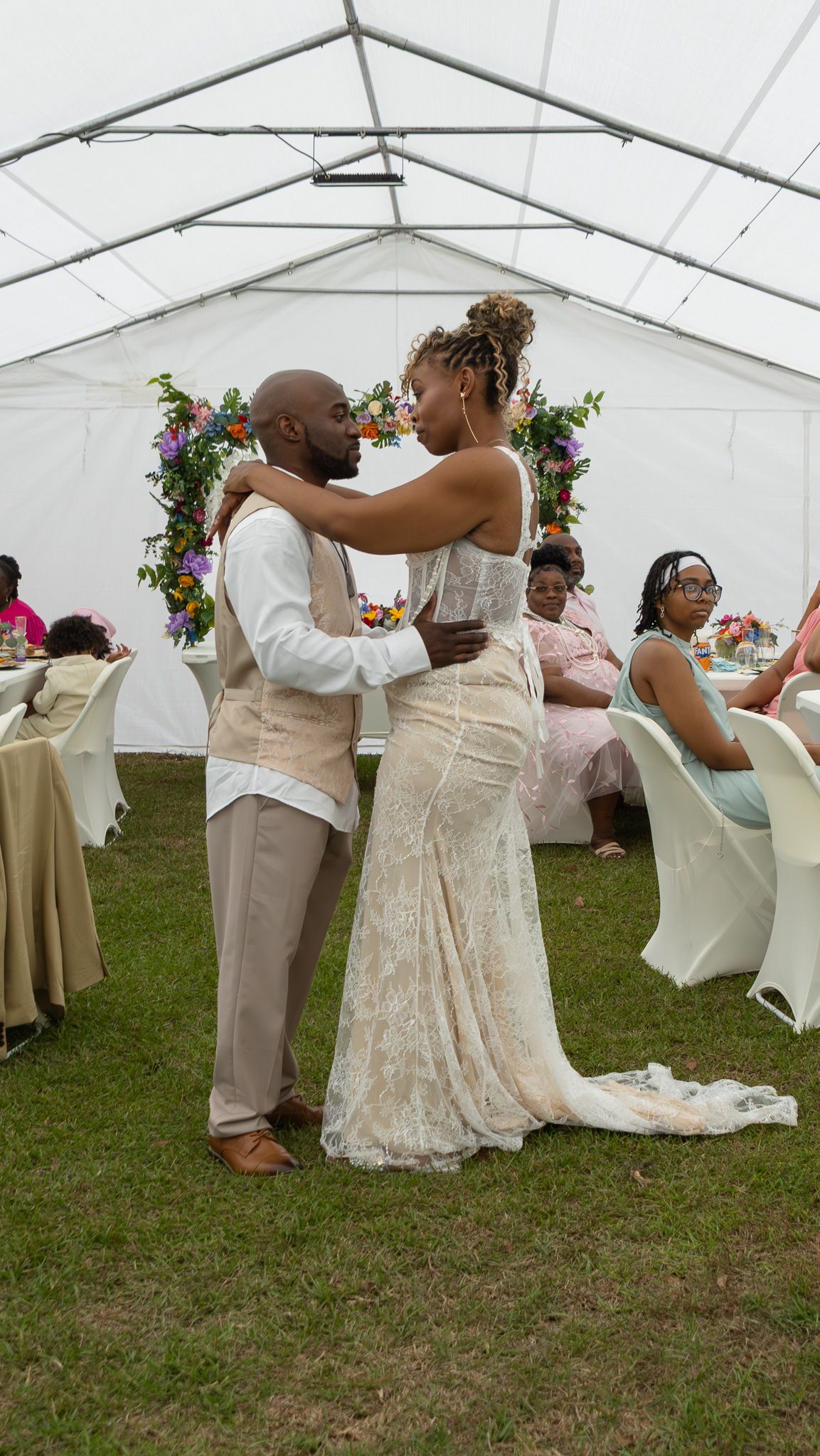 Candid wedding reception moment at Georgia backyard wedding, Kaylin Ross Photography