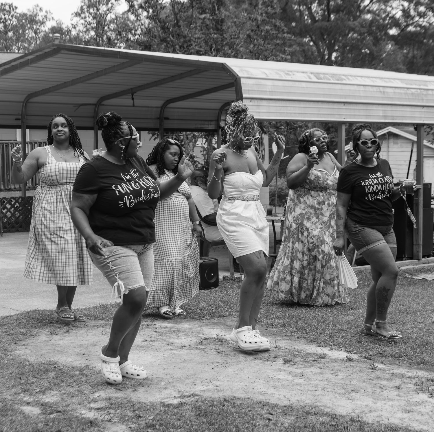 Candid wedding reception moment at Georgia backyard wedding, Kaylin Ross Photography