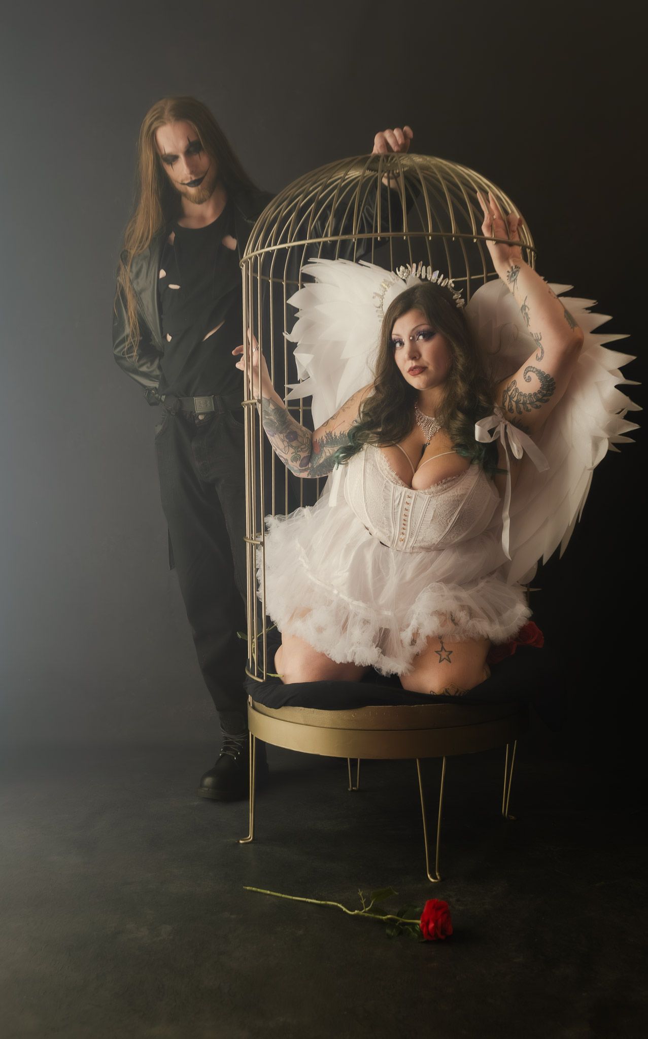 Spooky season creative photography session, styled editorial portraits by Kaylin Ross Photography