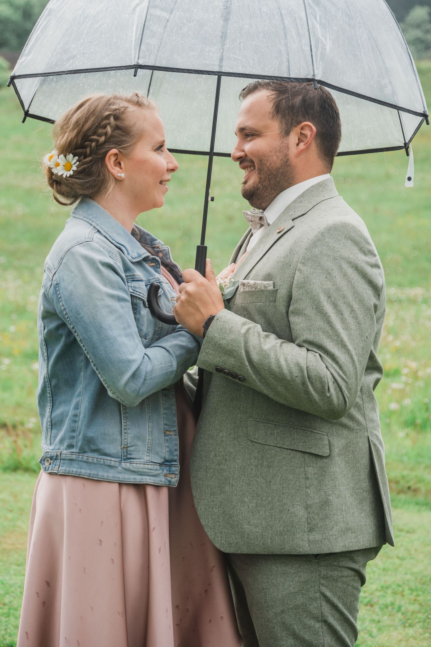 Fotografin in Pregarten im Mühlviertel für Hochzeit, Babybauch, Newborn & Familie – natürliche, emotionale Bilder.