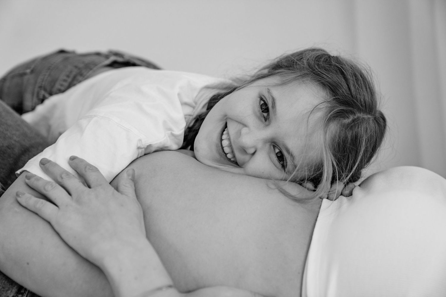 Fotografin in Pregarten im Mühlviertel für Hochzeit, Babybauch, Newborn & Familie – natürliche, emotionale Bilder.