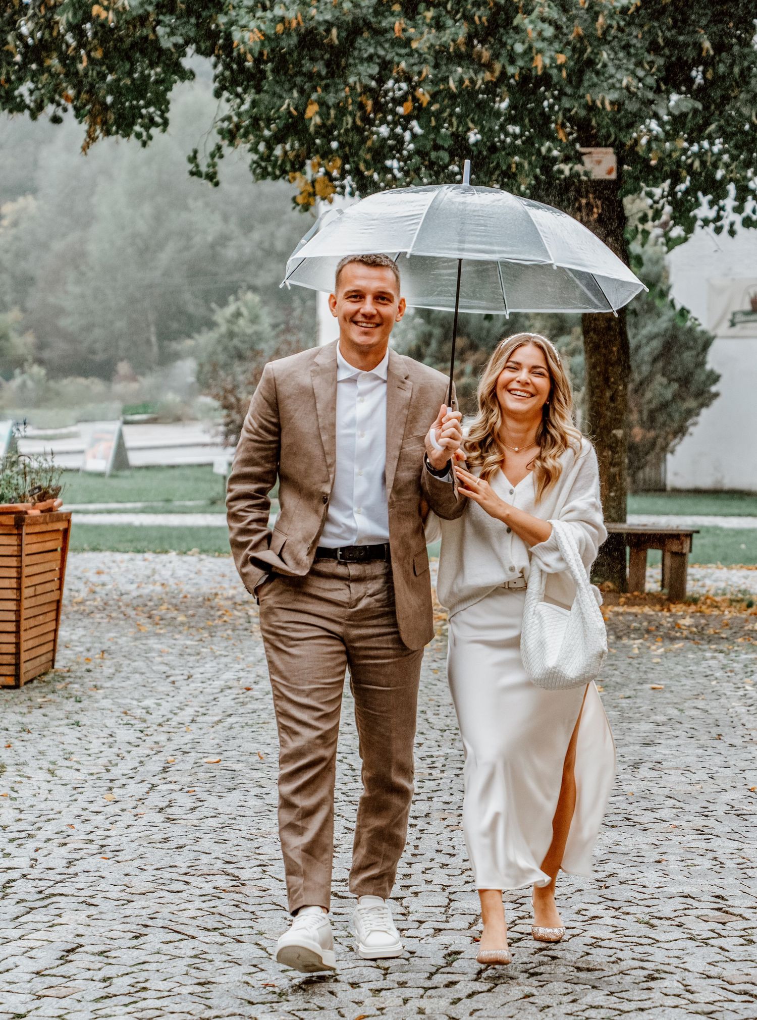 Fotografin in Pregarten im Mühlviertel für Hochzeit, Babybauch, Newborn & Familie – natürliche, emotionale Bilder.